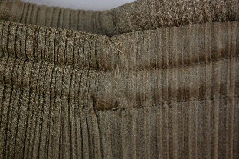Issey Miyake issey miyake size:2 Khaki straight-leg pants Size US 26 / EU 42 - 4 Thumbnail