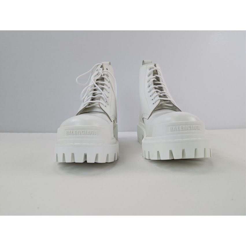 Balenciaga o1rshd1 Strike L20 Boots in Optic White Size US 7 / EU 40 - 9 Thumbnail