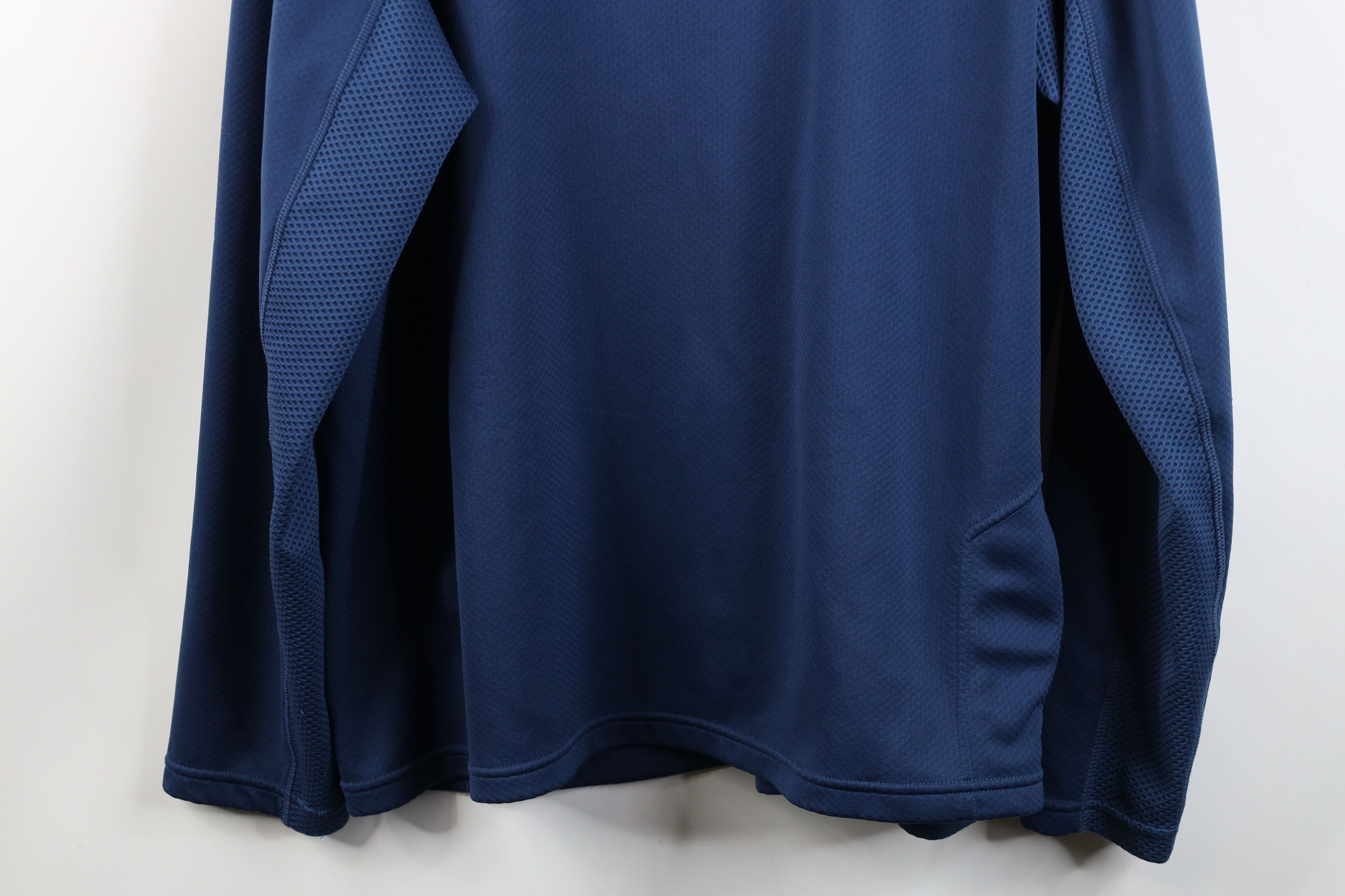 Nike Vintage Nike Livestrong Armstrong Thermal Pullover Jacket Size US XXL / EU 58 / 5 - 14 Thumbnail