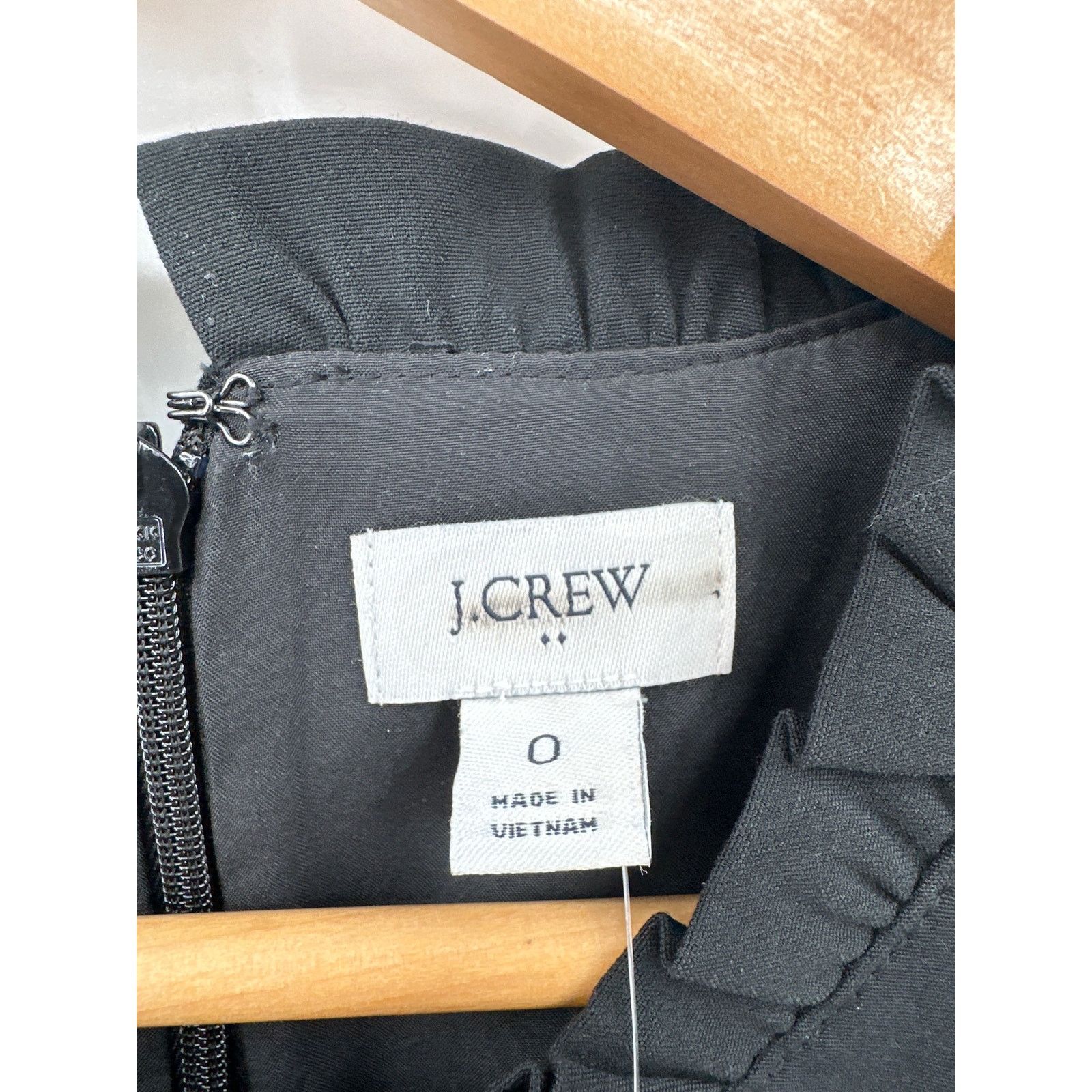 J.Crew J. Crew Ruffleneck suiting dress in Black Size 0 Sheath Size XS / US 0-2 / IT 36-38 - 5 Thumbnail