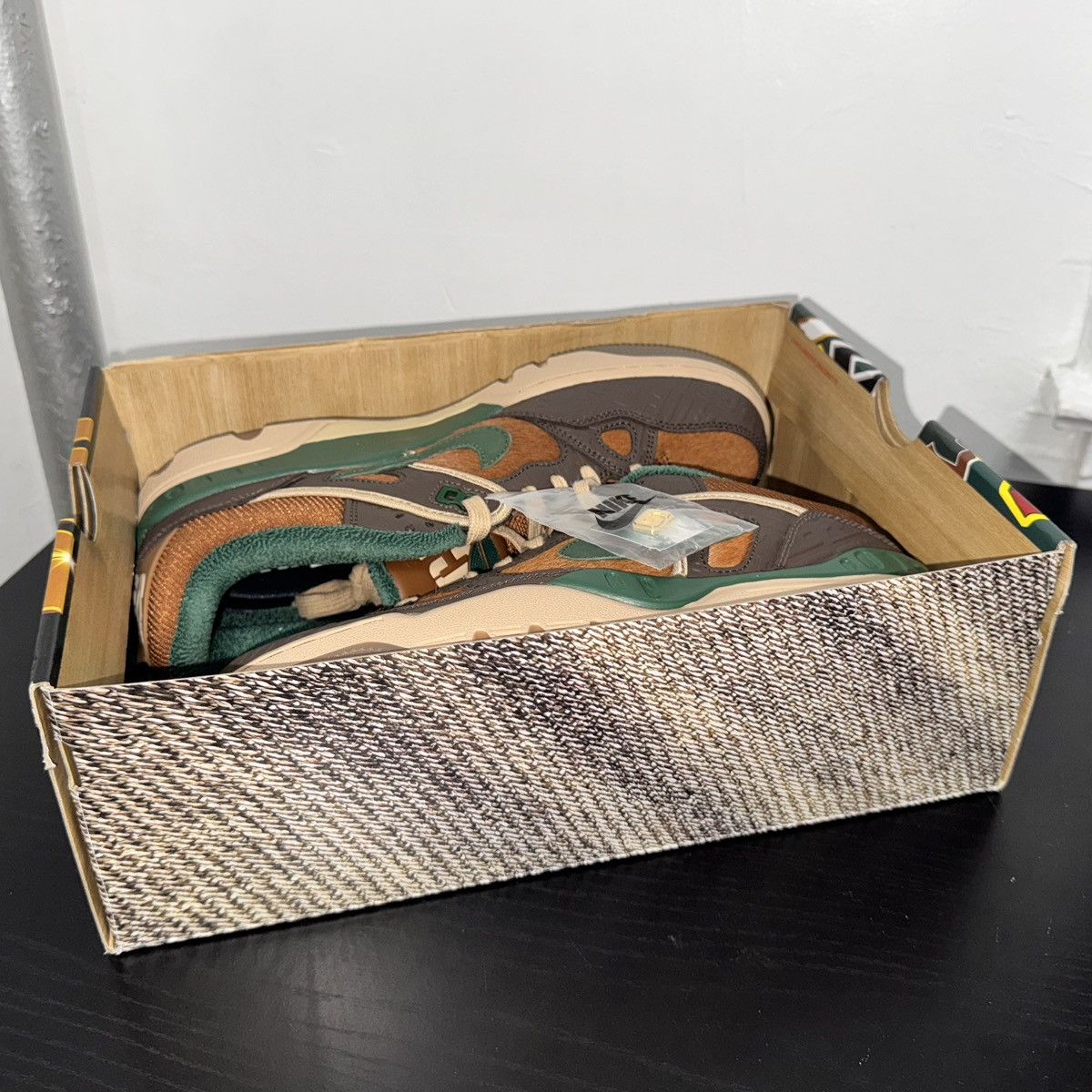 Nigo × Nike NIKE X NIGO AIR FORCE 3 LOW BAROQUE BROWN FIR HQ0260-201 Size US 10 / EU 43 - 7 Thumbnail