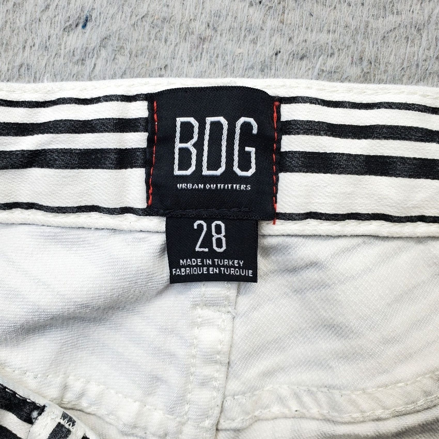 Urban Outfitters Urban Outfitters Jeans Womens Size 28 Multicolor Striped Kick Flare Pocket 5-Pocket Front Flat Women's Jeans Size 28" / US 6 / IT 42 - 7 Thumbnail