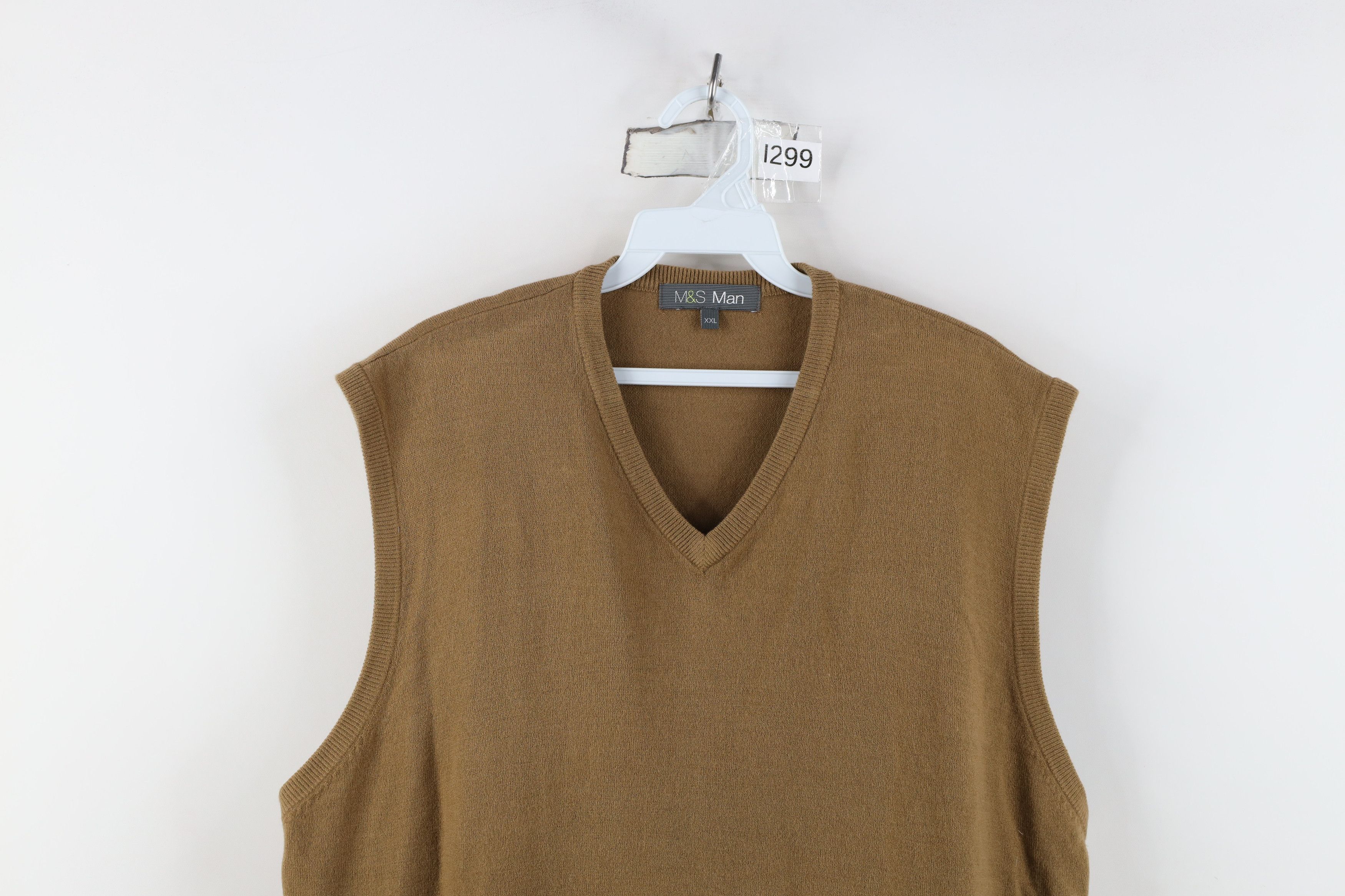 Vintage Vintage Y2K Streetwear Soft Knit V-Neck Sweater Vest Brown Size US XXL / EU 58 / 5 - 2 Thumbnail