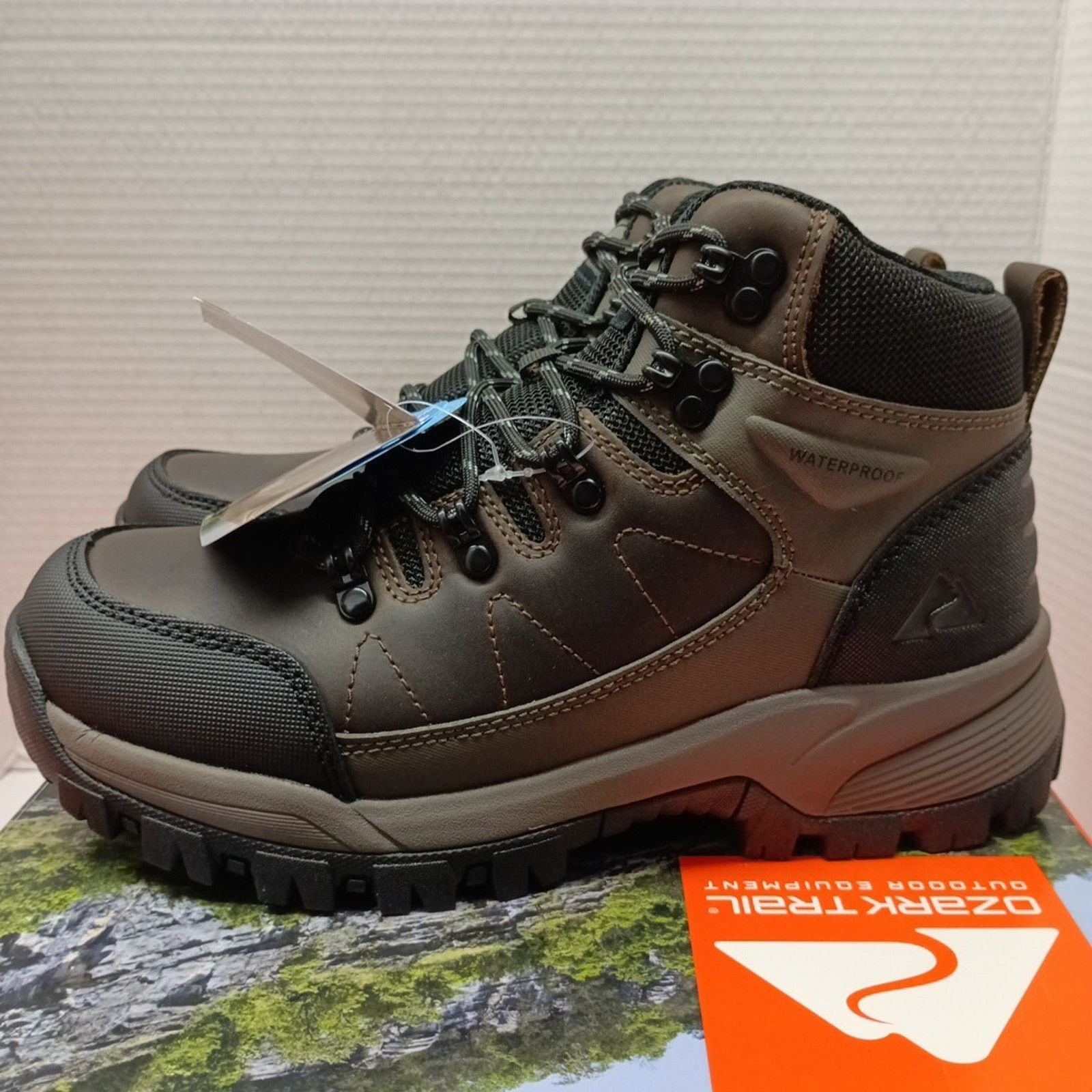 Other Ozark Trail Men's Hikers Leather Boots Meadows 2.0 Size 7 Size US 7 / EU 40 - 3 Thumbnail