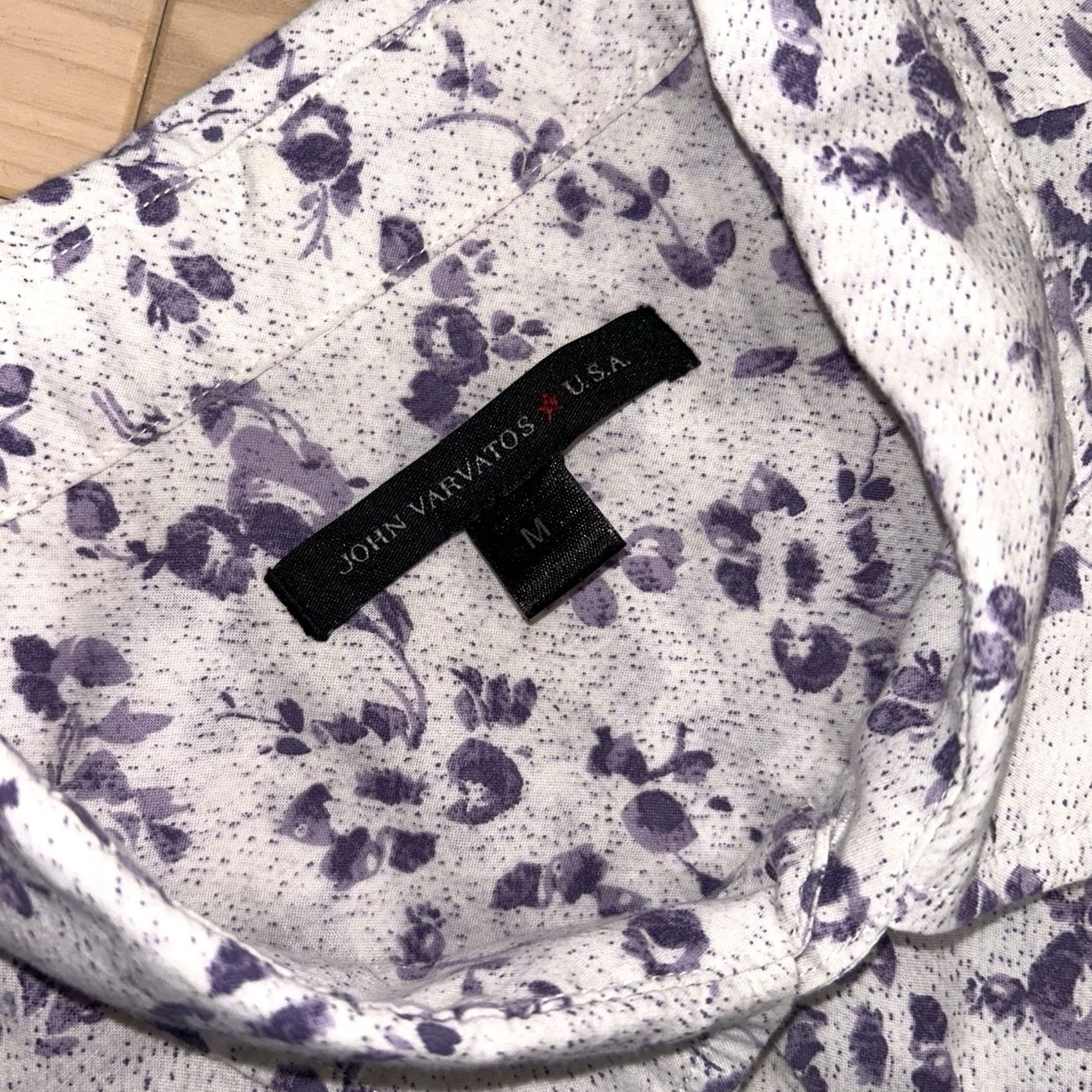 John Varvatos John Varvatos Button-Up Shirt Floral Sleeveless Ivory Lilac Men’s M Regular Vintage N/A Size US M / EU 48-50 / 2 - 3 Thumbnail