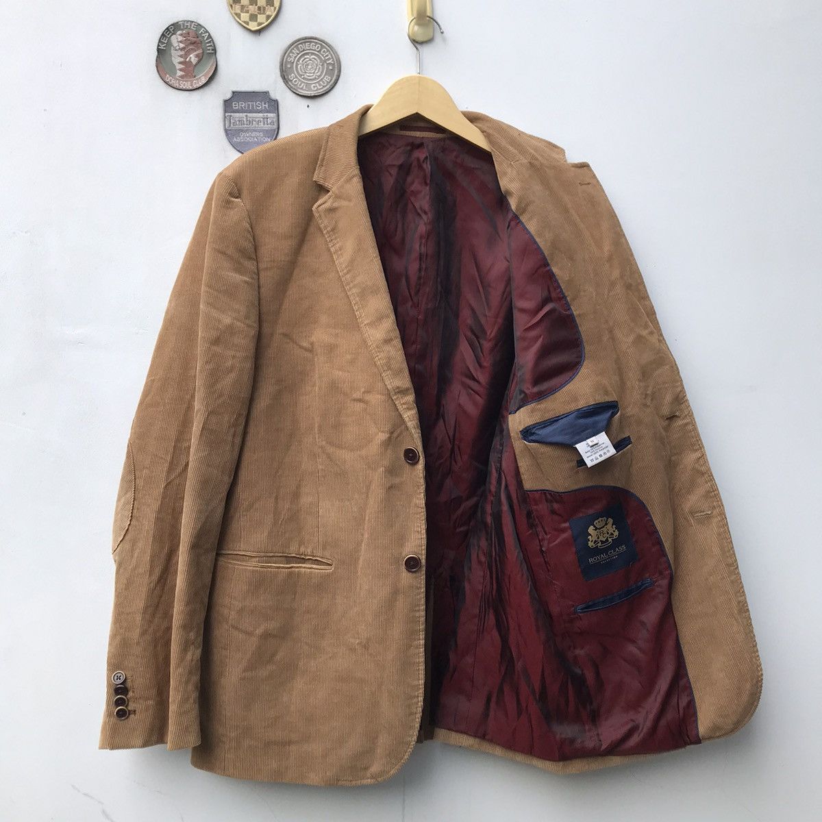 Designer × Vintage Vintage Europe Royal Class Holland 2 Button bespoke suit sav Size US L / EU 52-54 / 3 - 9 Thumbnail