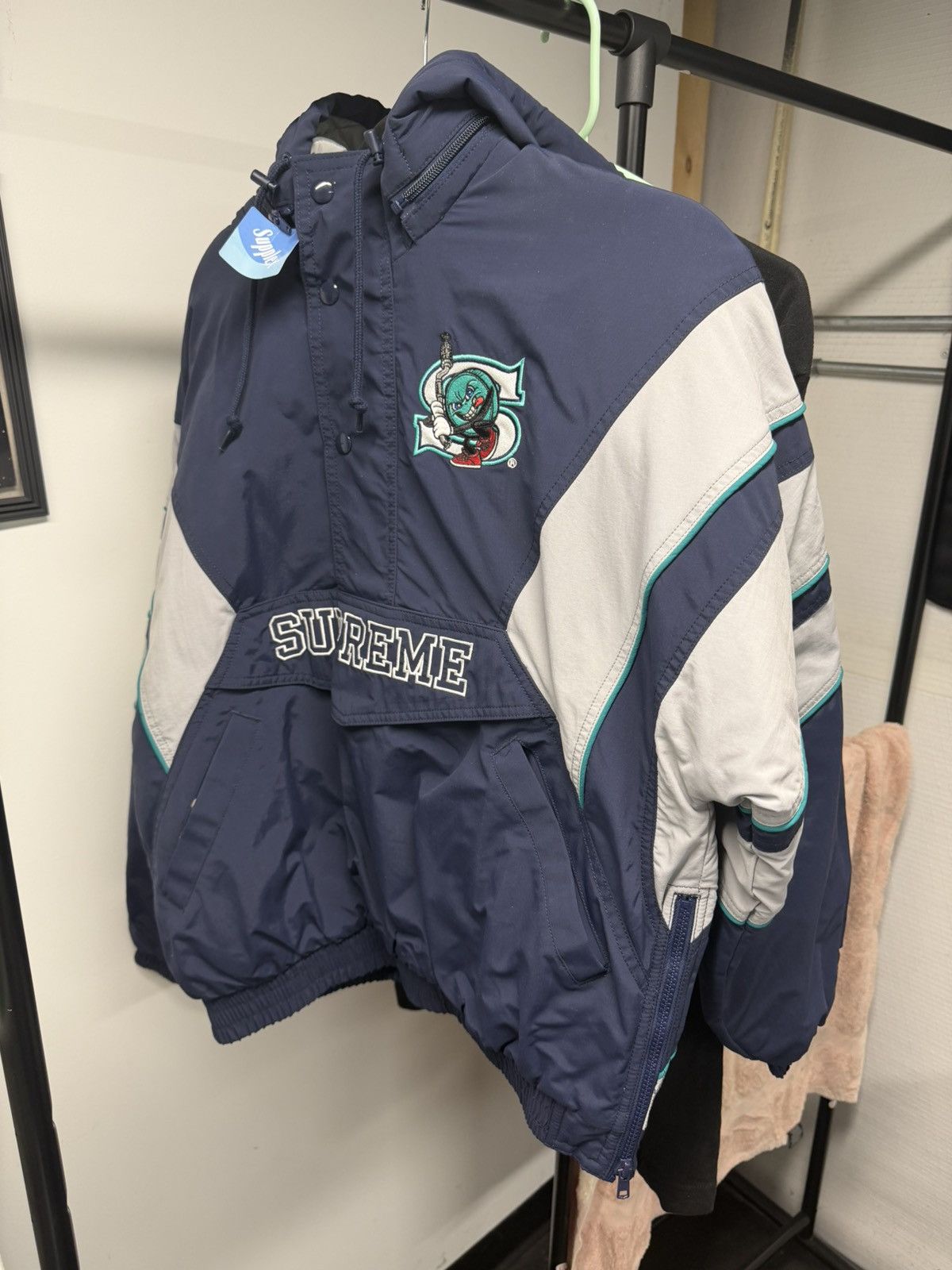 S4LEM × Supreme SALEM X SUPREME SS26 STADIUM JACKET Size US S / EU 44-46 / 1 - 3 Thumbnail