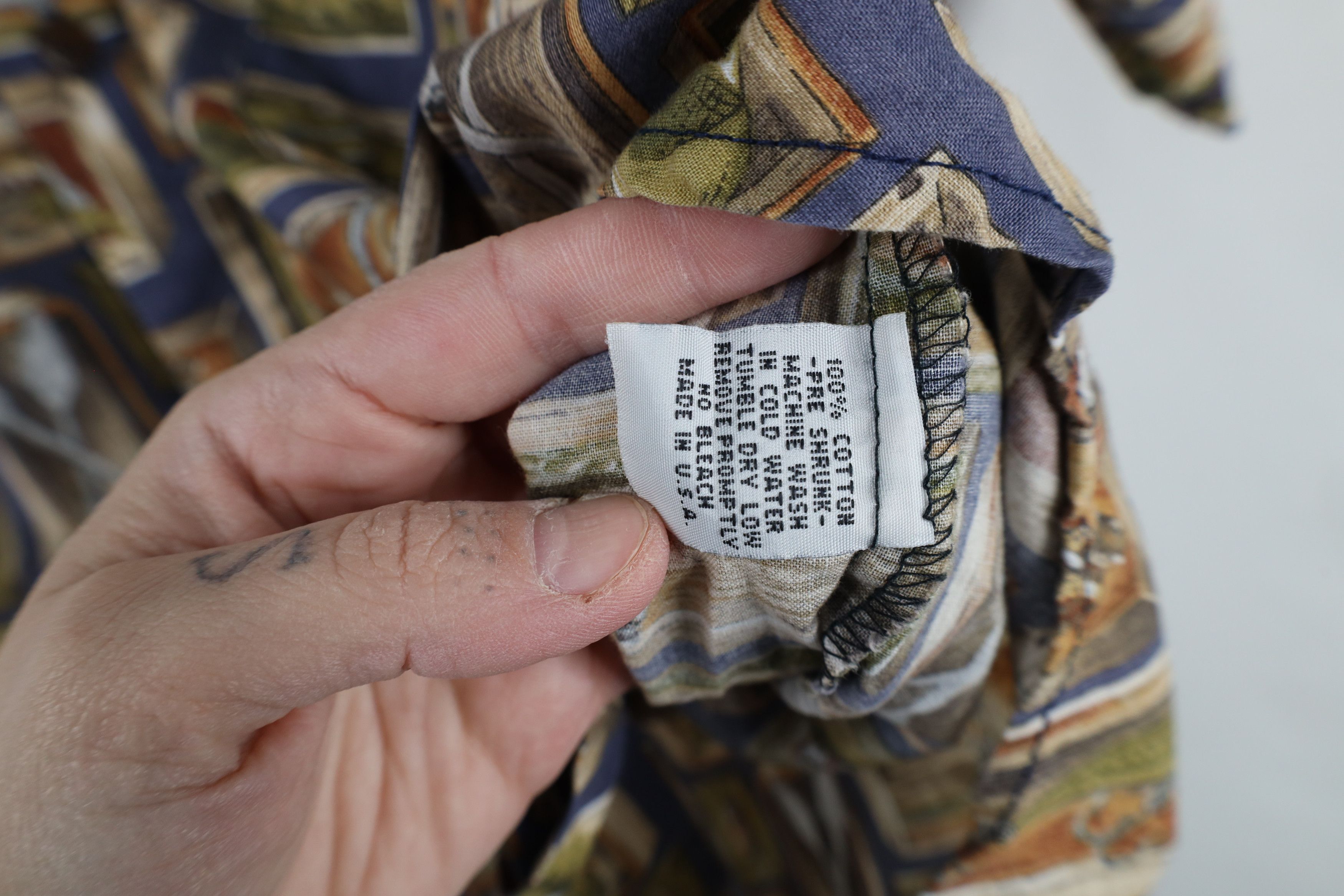 Vintage Vintage 90s Streetwear Print Short Sleeve Button Shirt USA Size US L / EU 52-54 / 3 - 8 Thumbnail