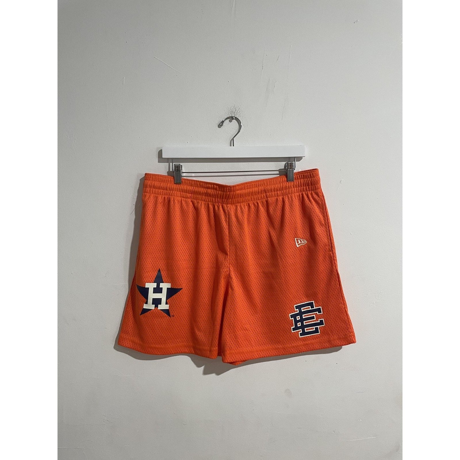 Eric Emanuel Eric Emmanuel Astros Size 2XL Preowned Size US 36 / EU 52 - 1 Thumbnail