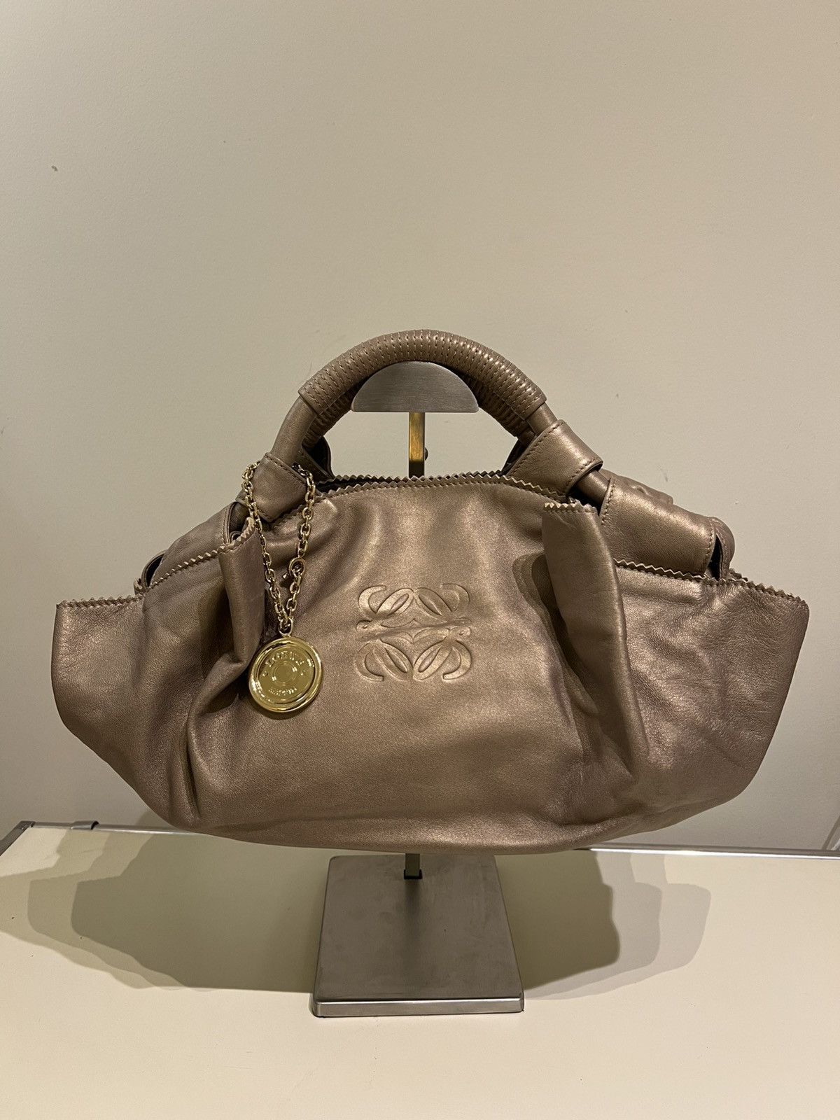 Loewe Loewe nappa aire bronze Size ONE SIZE - 5 Thumbnail