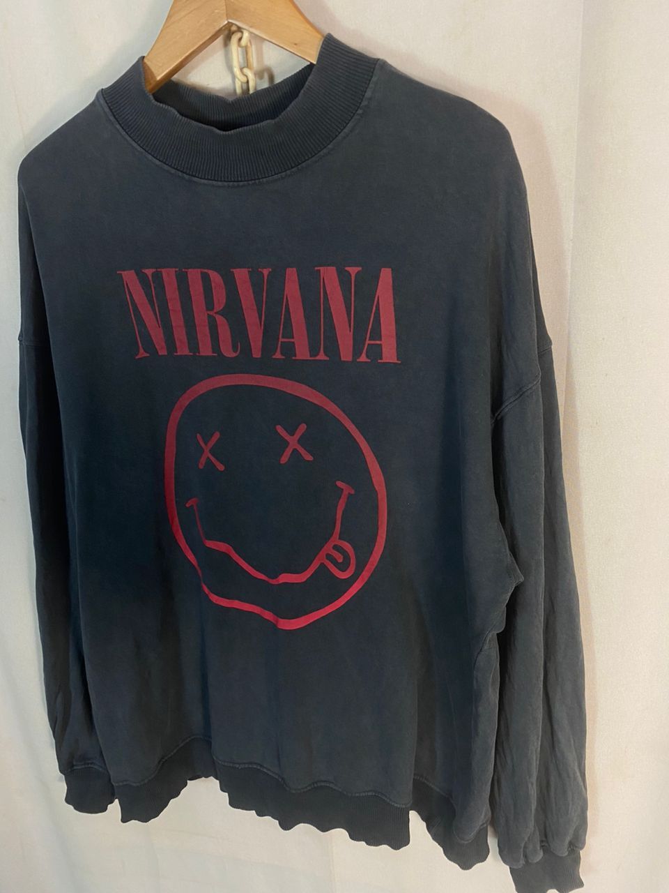 Nirvana Nirvana x H&M smile sweatshirt Size US L / EU 52-54 / 3 - 4 Thumbnail