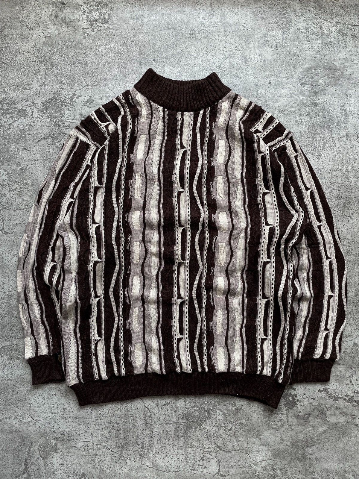 Vintage Vintage Rusia Knockout Signature 3D Cable Knit Sweater Size US XL / EU 56 / 4 - 1 Thumbnail