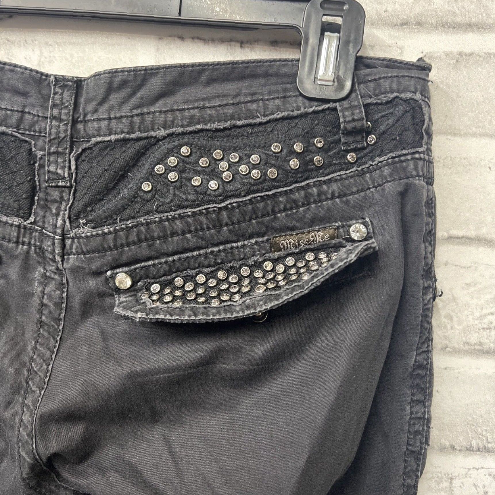 Miss Me Miss Me Womens Black Cargo Pants Size 26 30” Inseam Size 26" / US 2 / IT 38 - 3 Thumbnail