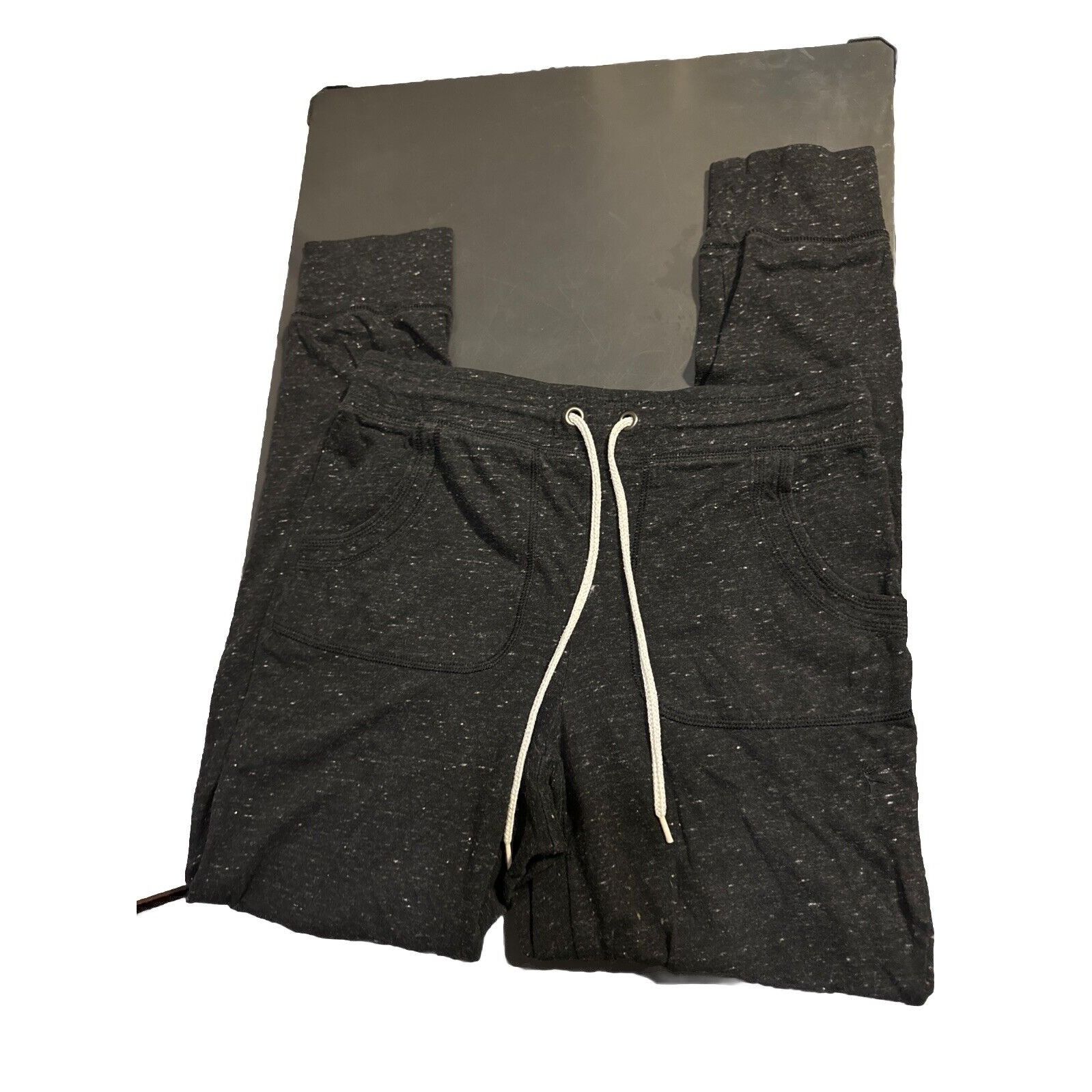 Other Danskin Now Gray Knit Workout Pants Women’s Size S 4/6 Draws Size 24" / US 00 / IT 34 - 1 Thumbnail