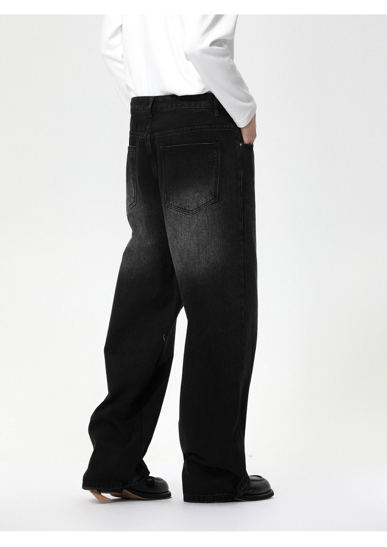 Jean Men's Japanese retro casual oversized wide-leg washed jeans Size US 32 / EU 48 - 6 Thumbnail