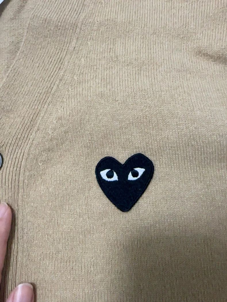 Comme des Garcons Comme Des Garcons Classic Beige Black Heart Cardigan Size US S / EU 44-46 / 1 - 5 Thumbnail