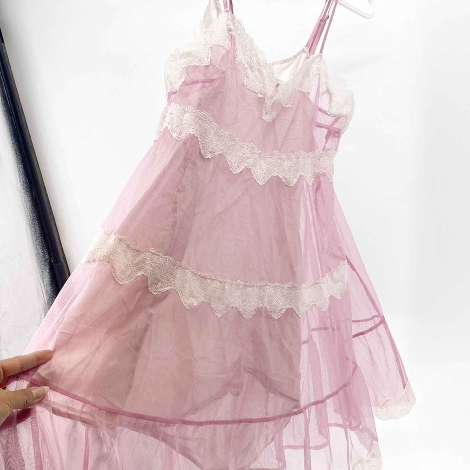 Victoria's Secret Victoria’s Secret laced pink adjustable straps lined nighty Size ONE SIZE - 10 Thumbnail