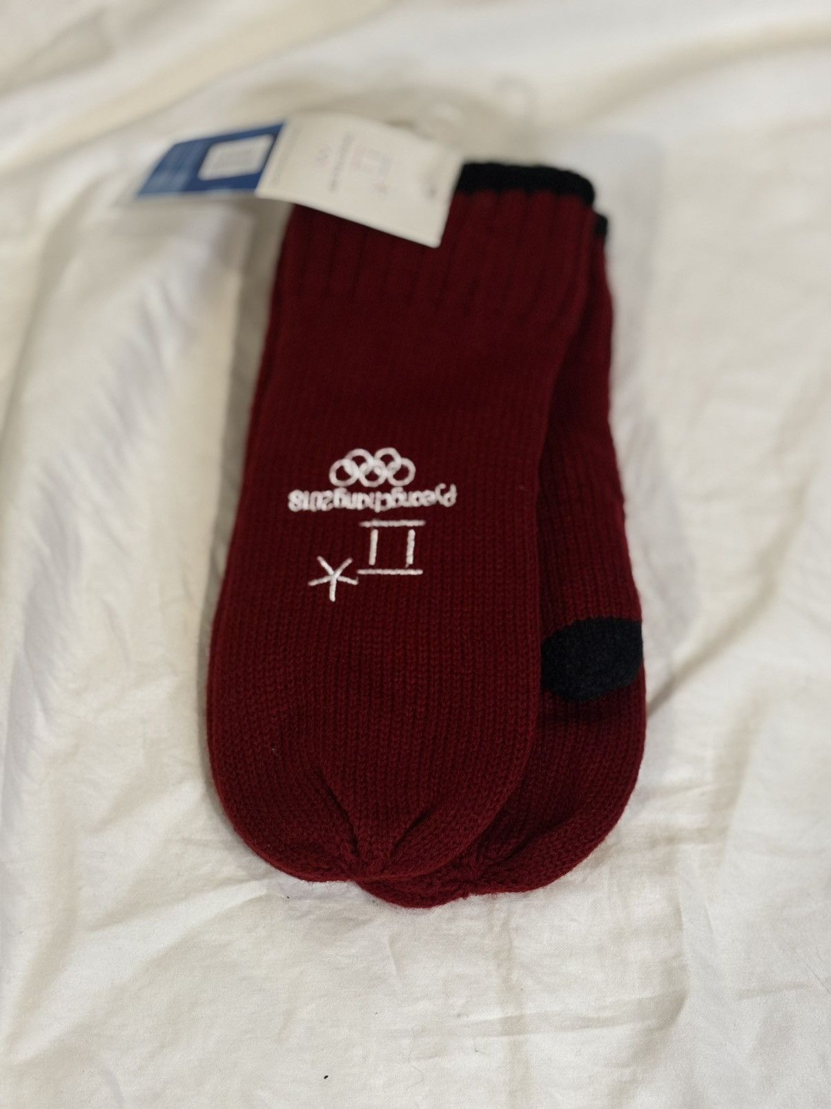 Other Burgundy Olympics Mittens.xm088 Size ONE SIZE - 1 Thumbnail