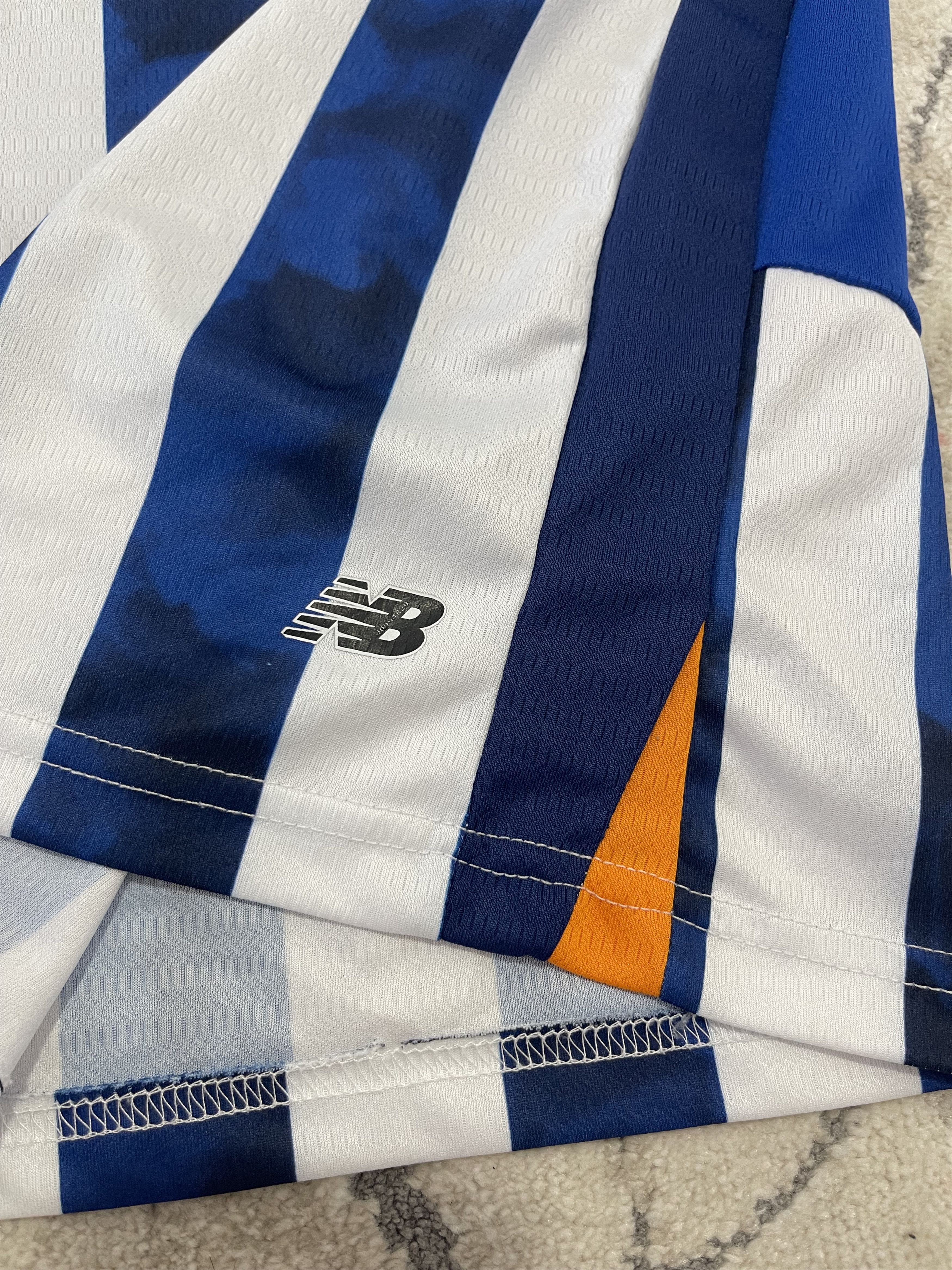 New Balance FC Porto Home Jersey 2024–25 – Youth Size 9–10 Size US XXS / EU 40 - 6 Thumbnail