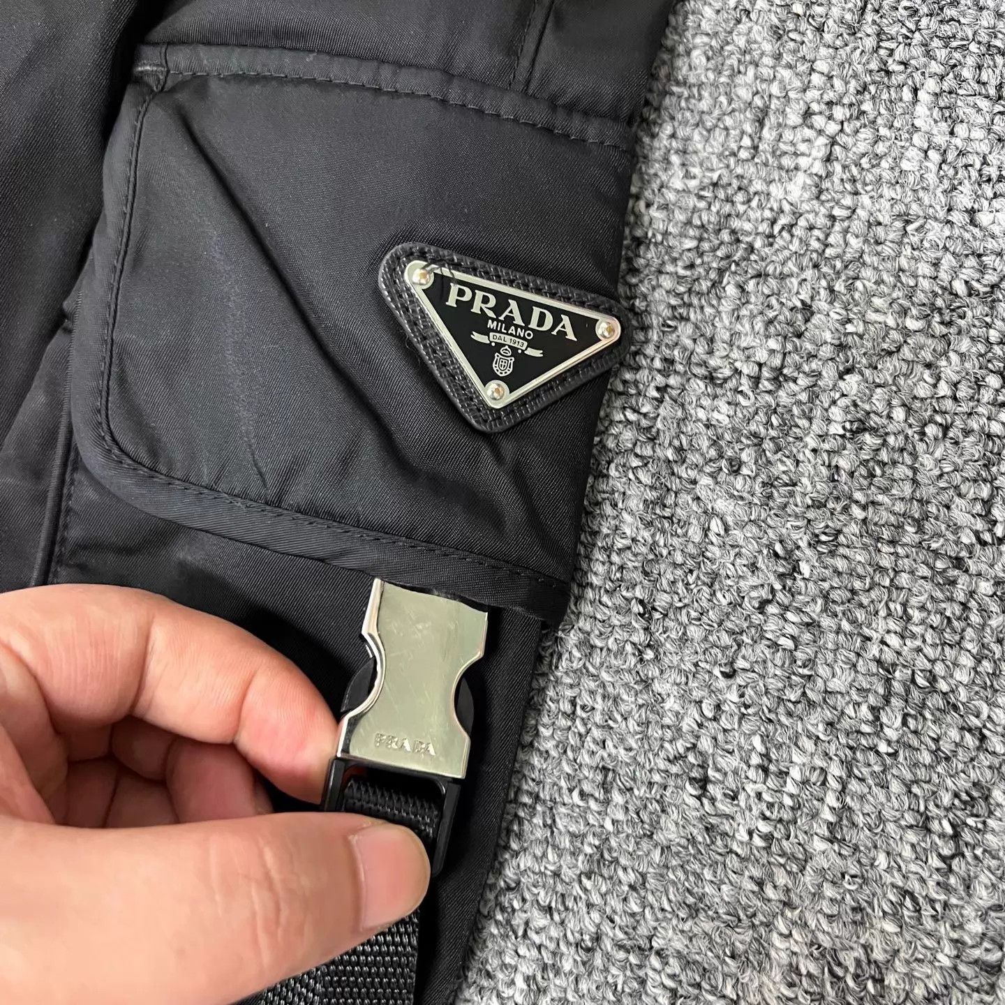 Prada Prada Triangle Logo Lock-Tab Recycled Nylon Pants 48 Size US 32 / EU 48 - 4 Thumbnail
