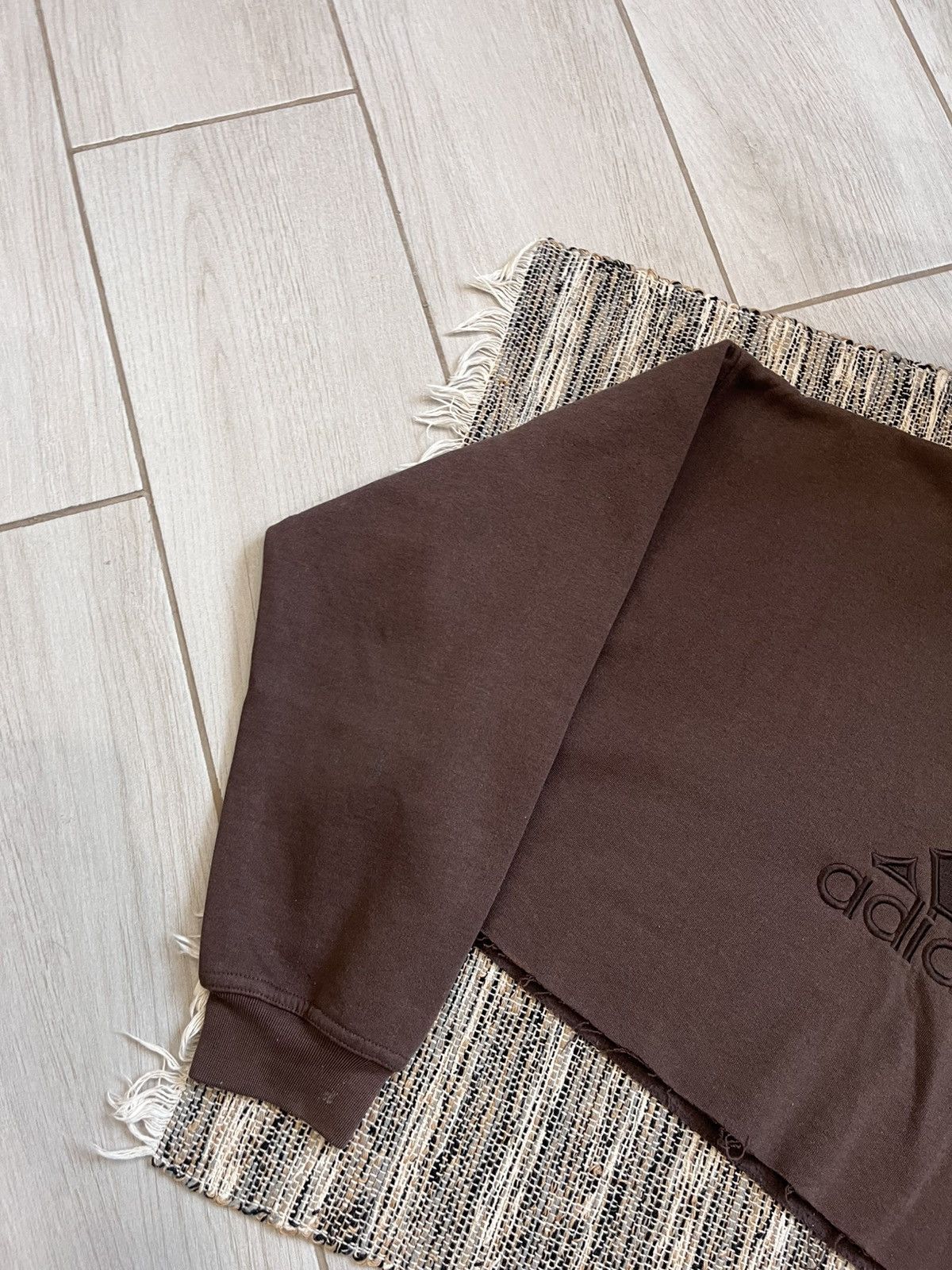 Adidas × Vintage Vintage Adidas Crop Sweatshirt Brown Fleece Logo Fiji made Size M / US 6-8 / IT 42-44 - 3 Thumbnail