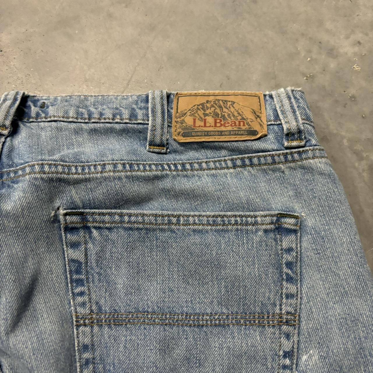 Japanese Brand × Vintage Crazy Vintage Y2K/2000s Light Wash Skater Denim Jeans! Size US 36 / EU 52 - 7 Thumbnail