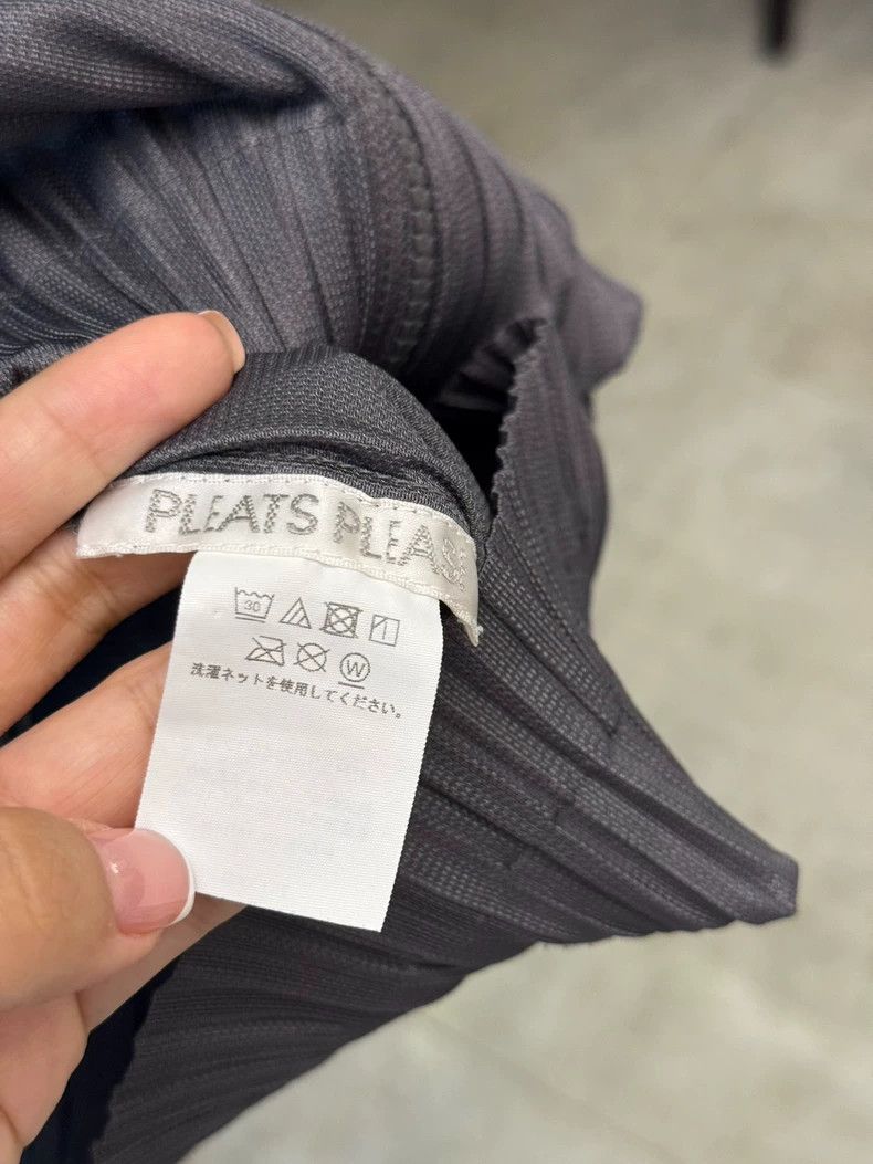 Issey Miyake Issey Miyake size:3 Dark grey cream puff cardigan Size XS / US 0-2 / IT 36-38 - 4 Thumbnail