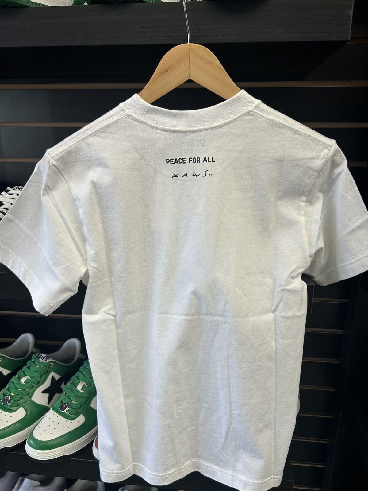 Kaws Kaws T-shirt Size US XS / EU 42 / 0 - 2 Thumbnail