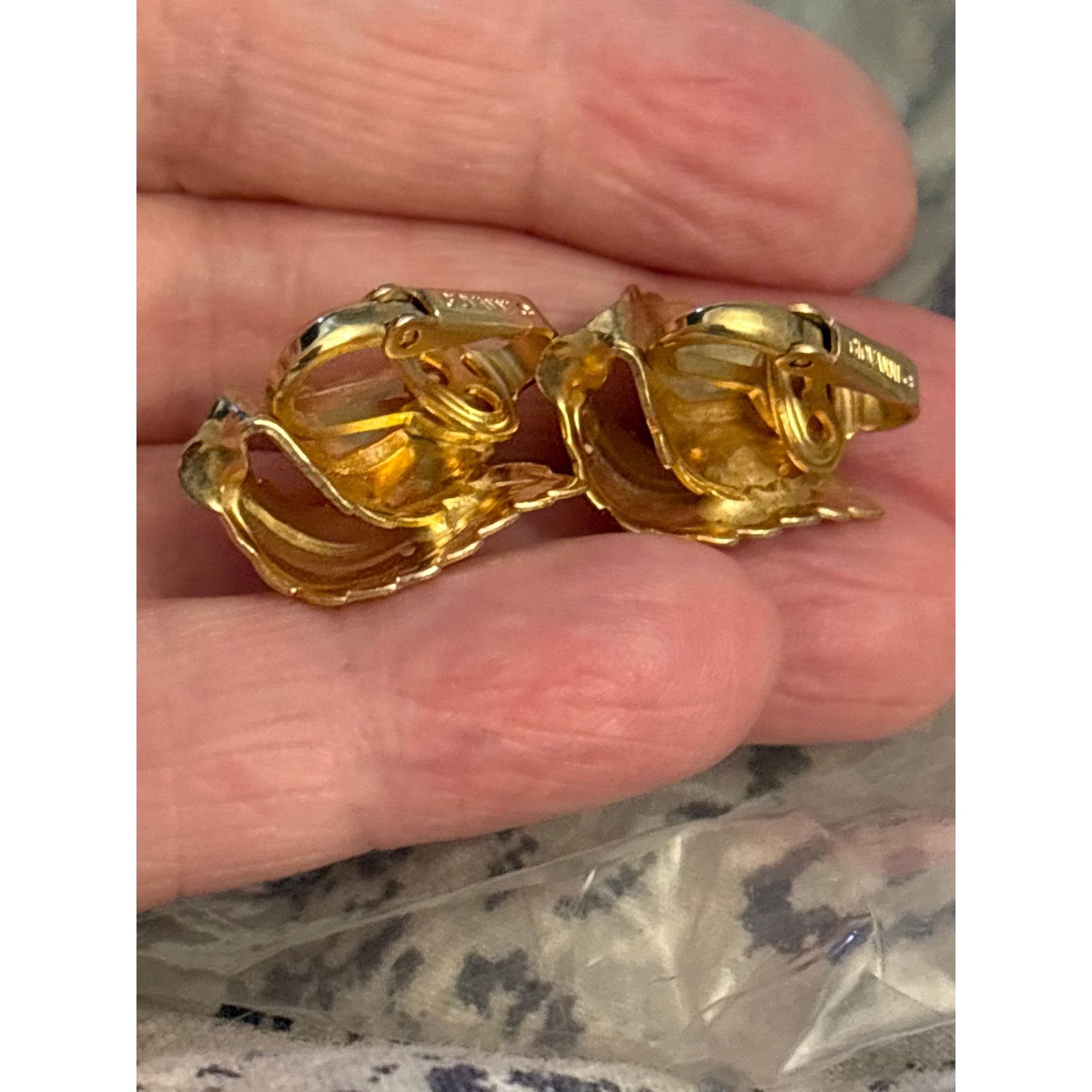 Other Vintage Signed GIOVANNI Double Leaf CLIP ON Earrings Size ONE SIZE - 17 Thumbnail
