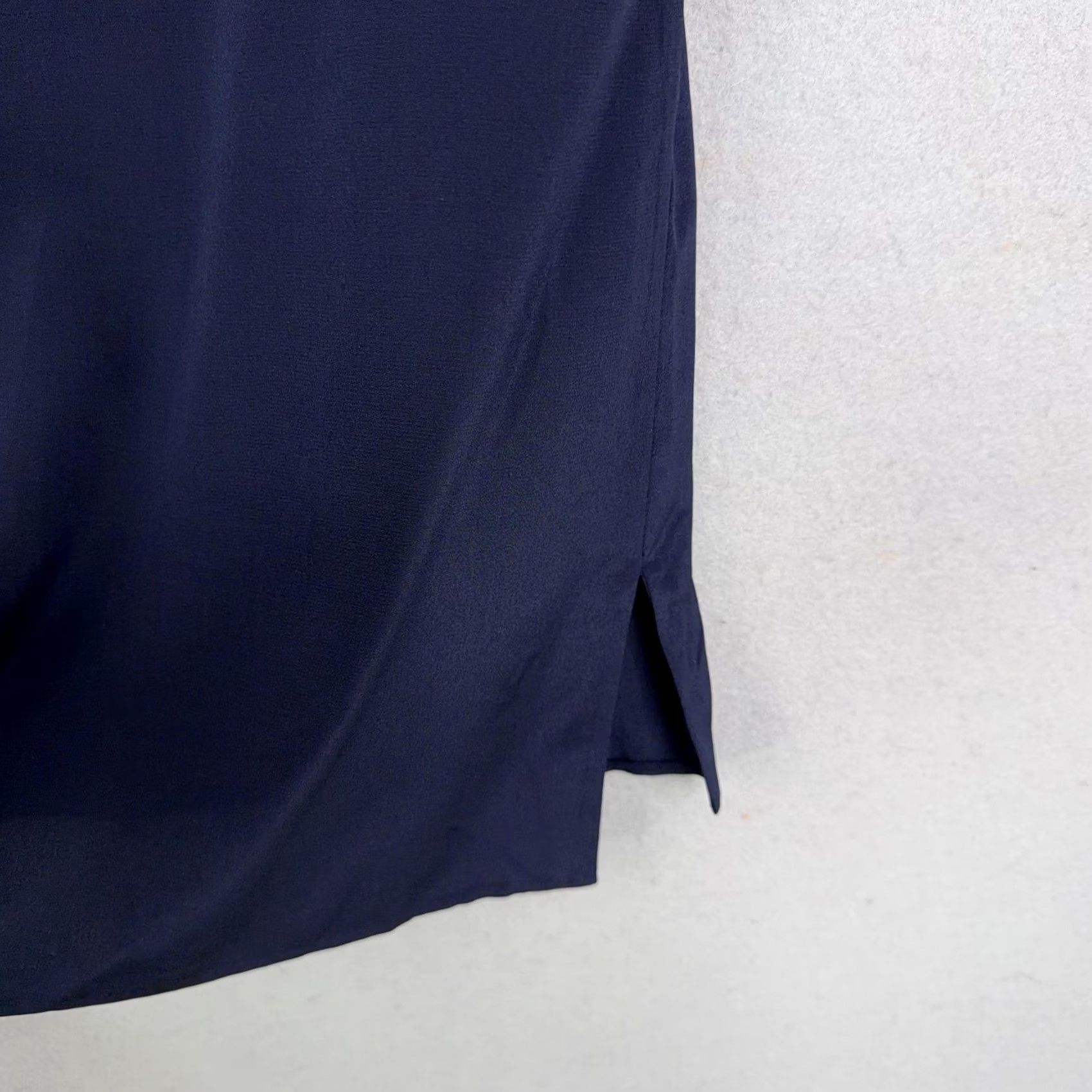 Vince Vince Blouse Womens XS Blue 100% Silk Sheer V Neck Cap Sleeve Basic Top Size XS / US 0-2 / IT 36-38 - 7 Thumbnail