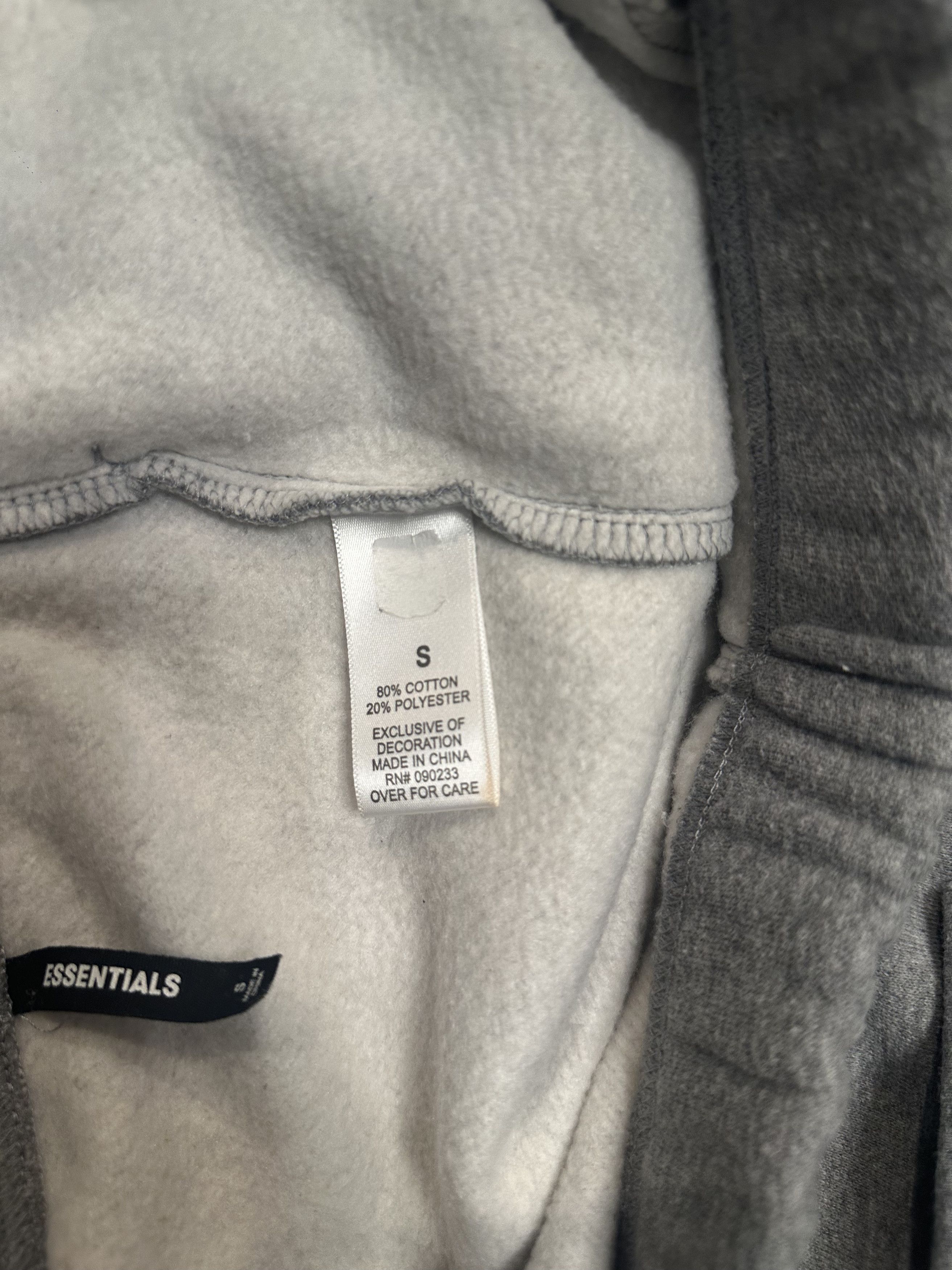 Essentials Sweatpant Size US 30 / EU 46 - 6 Thumbnail