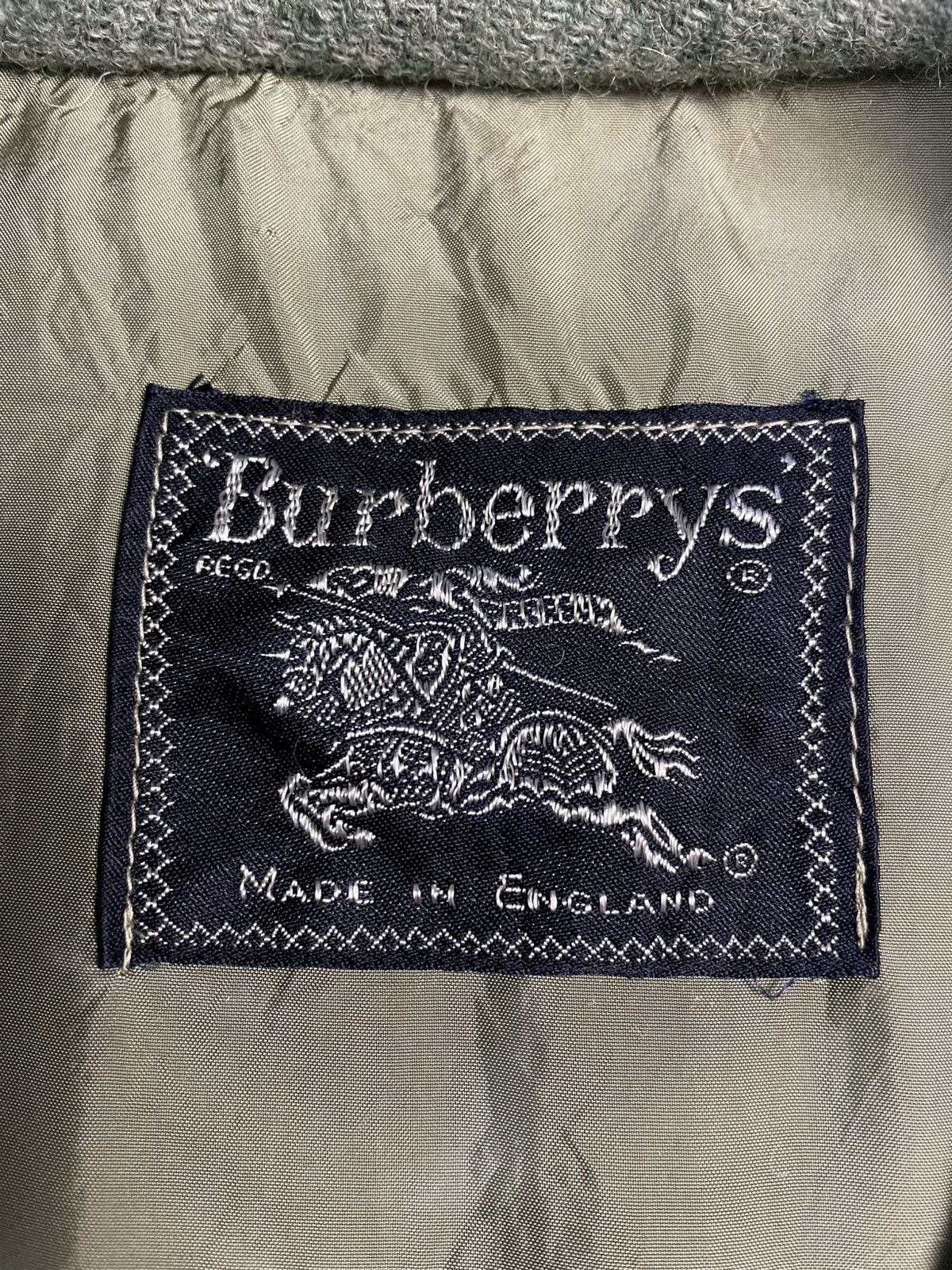 Burberry Burberry England Wool Poncho Cape Coat Size US L / EU 52-54 / 3 - 9 Thumbnail