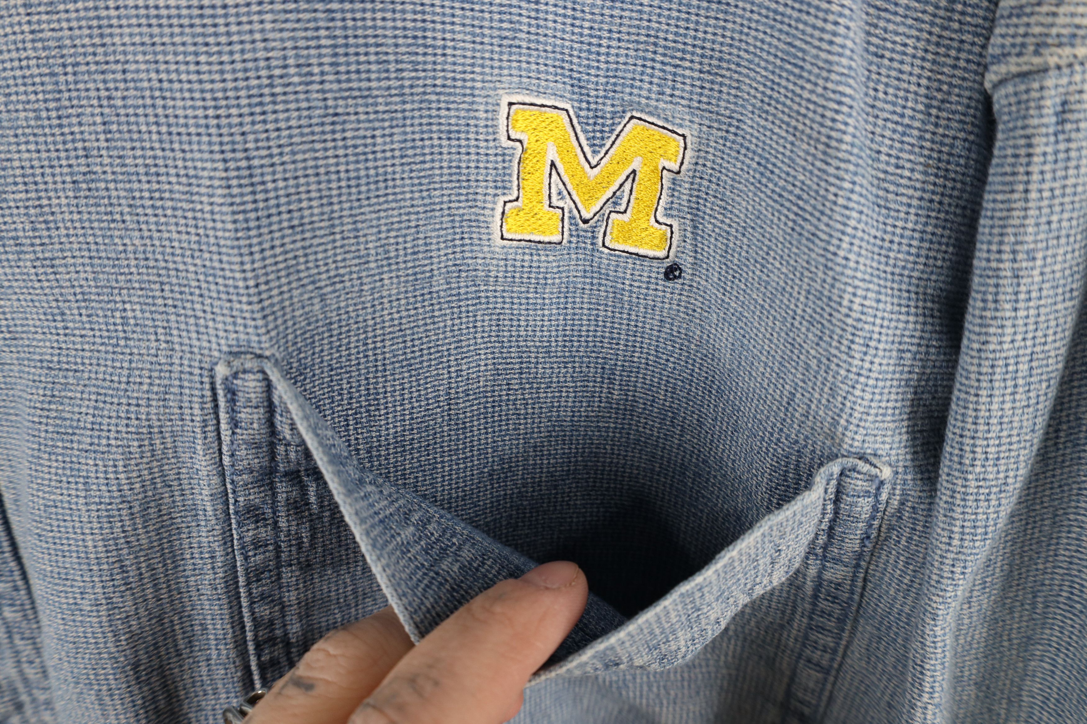 Vintage Vintage 90s M University of Michigan Button Down Shirt Blue Size US XXL / EU 58 / 5 - 5 Thumbnail