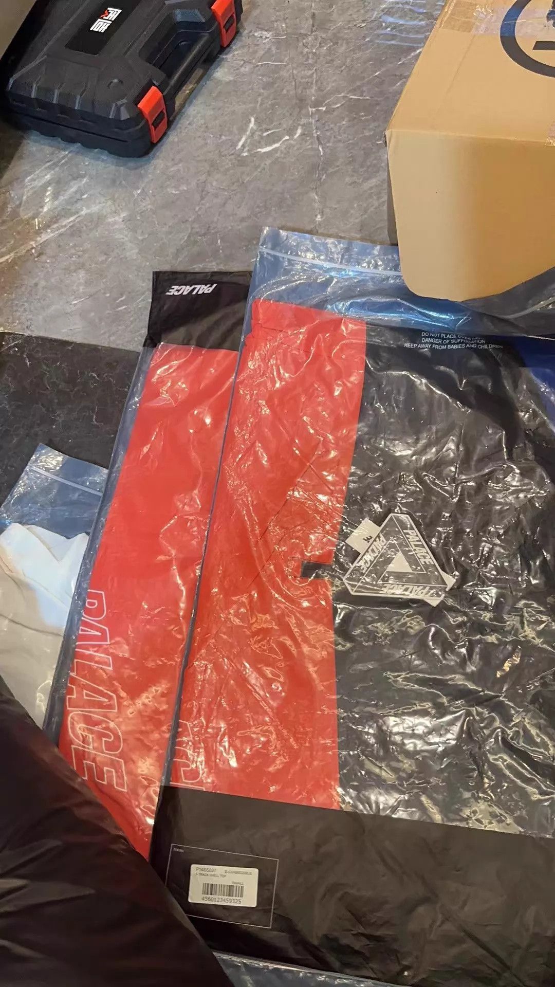 Palace Palace 3 Track Shell Colorblock Zip Jacket Black/White S Size US S / EU 44-46 / 1 - 4 Thumbnail