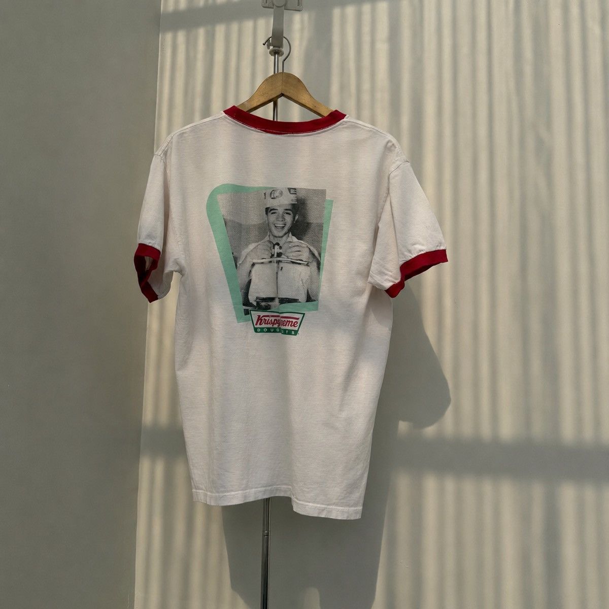 Vintage Vintage Krispy Kreme Doughnuts Ringer Tee Anvil Red Collar Size US L / EU 52-54 / 3 - 2 Thumbnail