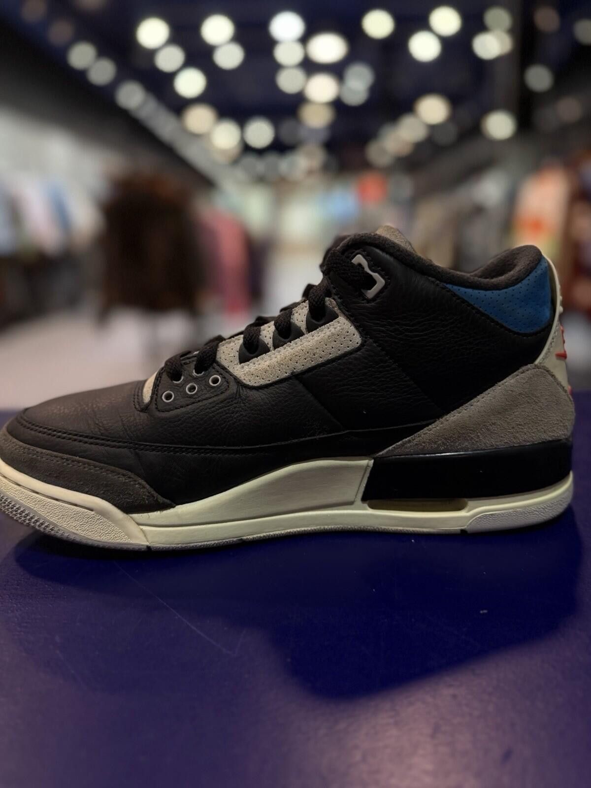 Jordan Brand Size 10.5 - Air Jordan 3 Retro OG Rare Air (IB8967-004) Size US 10.5 / EU 43-44 - 6 Thumbnail