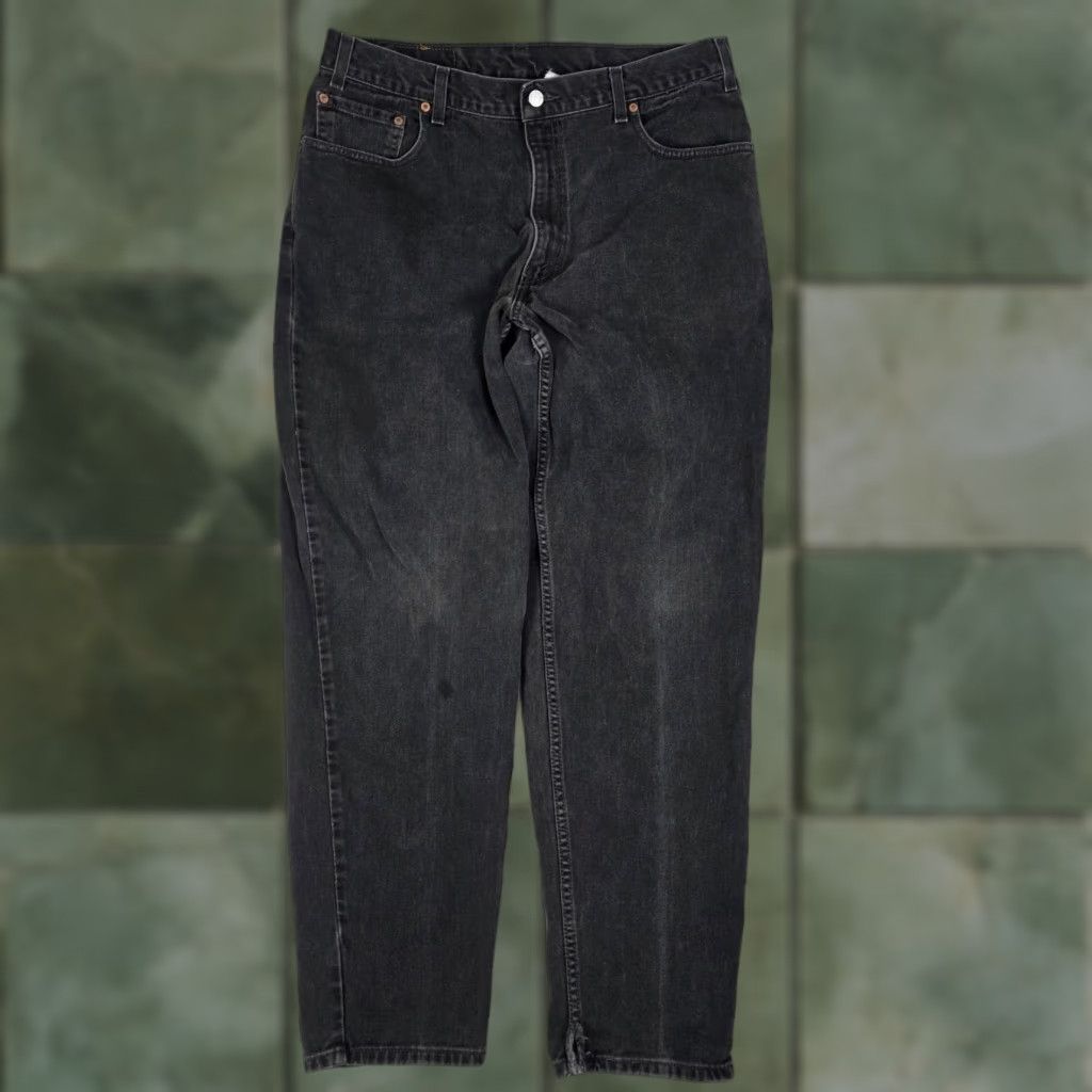Levi's VINTAGE Levi's 560 Jeans Mens 36 Tall? 32 Inseam Black Tapered Baggy Loose 90s USA Size US 36 / EU 52 - 1 Thumbnail