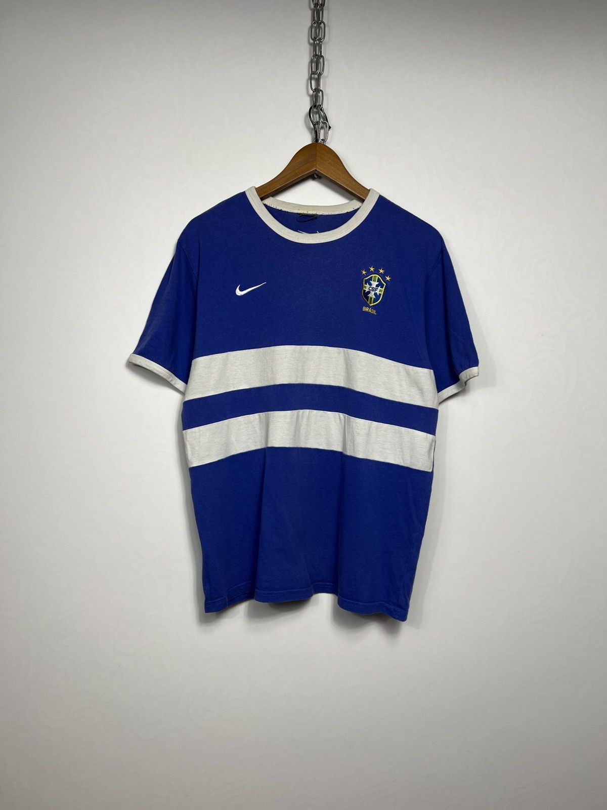 Vintage Vintage Nike Brazil Cotton T-shirt Size L Size US L / EU 52-54 / 3 - 1 Thumbnail