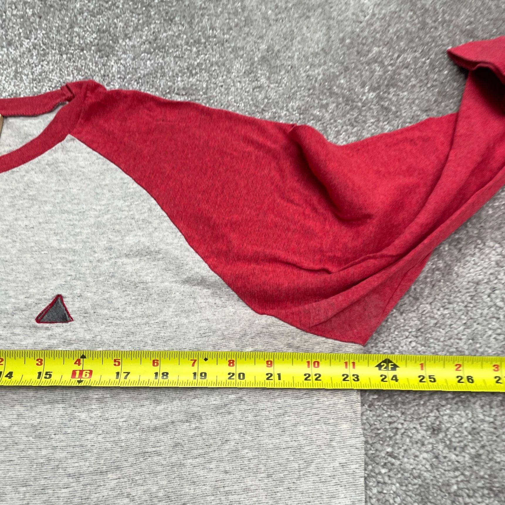 Vintage Pyramid T-Shirt Men Large Raglan 3/4 Sleeve Gray Red Shirt Casual Skate Tee Size US L / EU 52-54 / 3 - 7 Thumbnail