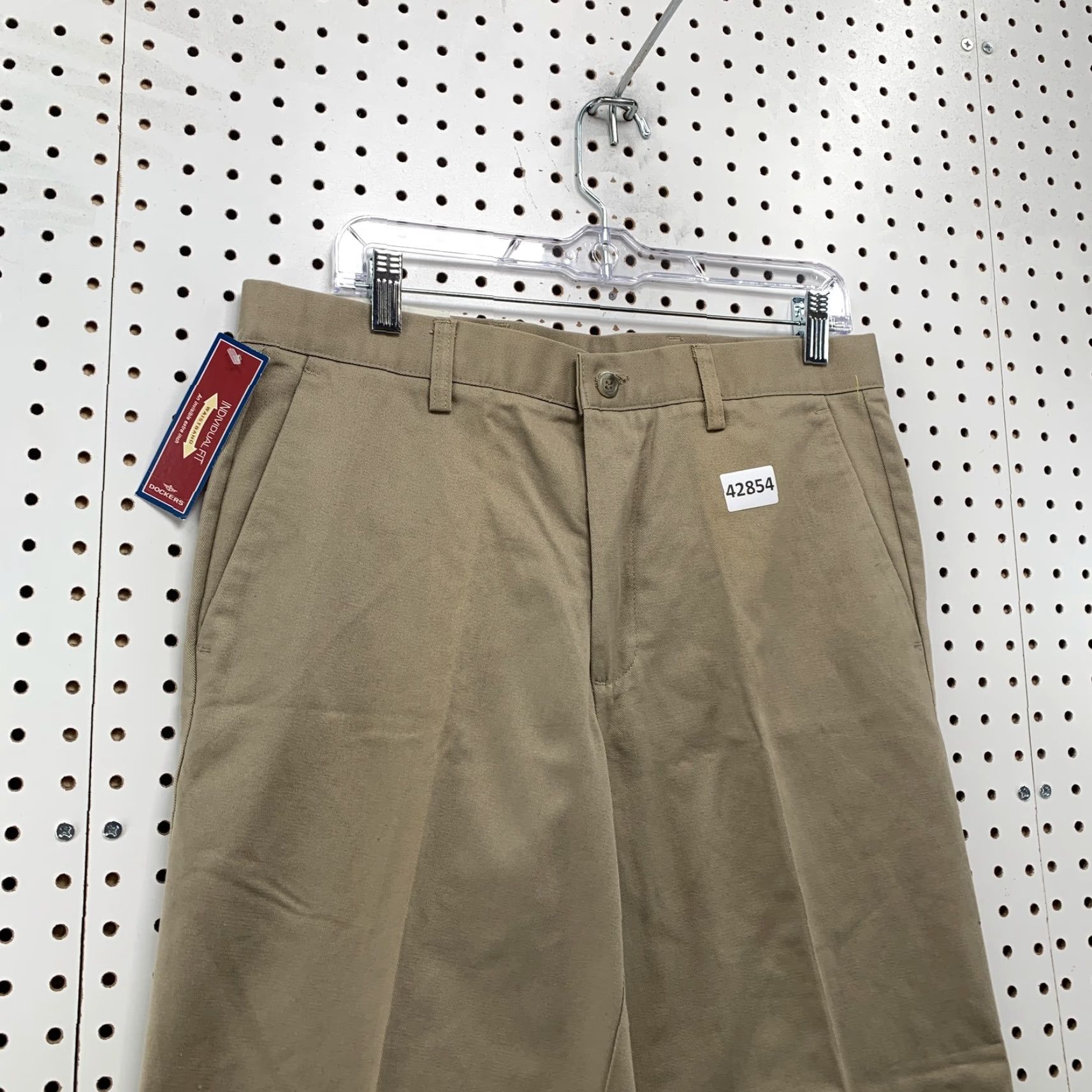 Dockers VINTAGE? No — Dockers Khaki Chino Pants, 33x30, Brown, Straight Leg, Men, - Dockers Brand, Khaki Chino, NWT, Flat Front, Cotton, Casual Wear Size US 33 - 5 Thumbnail