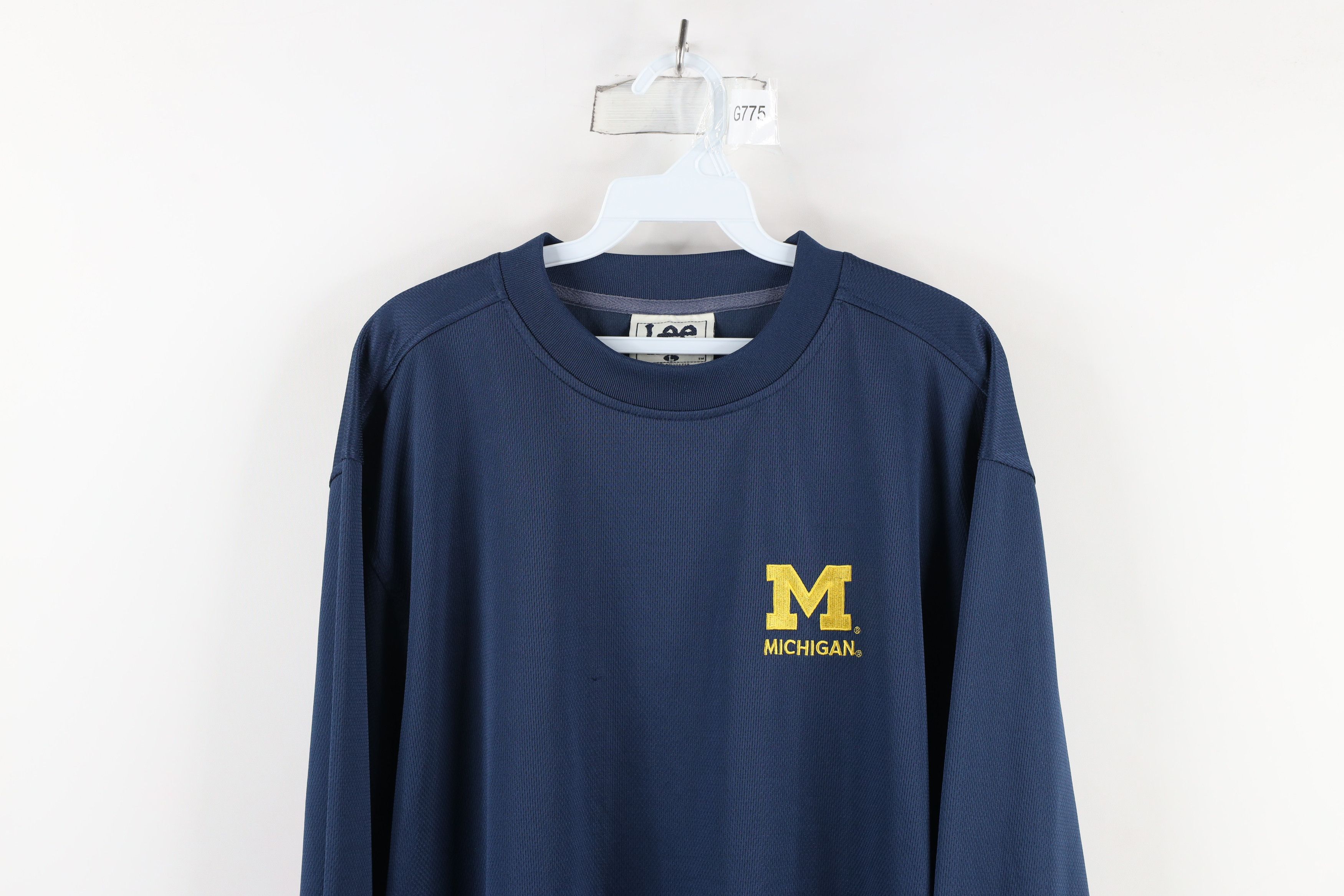 Vintage Vintage 90s University of Michigan Knit Long Sleeve T-Shirt Size US L / EU 52-54 / 3 - 2 Thumbnail