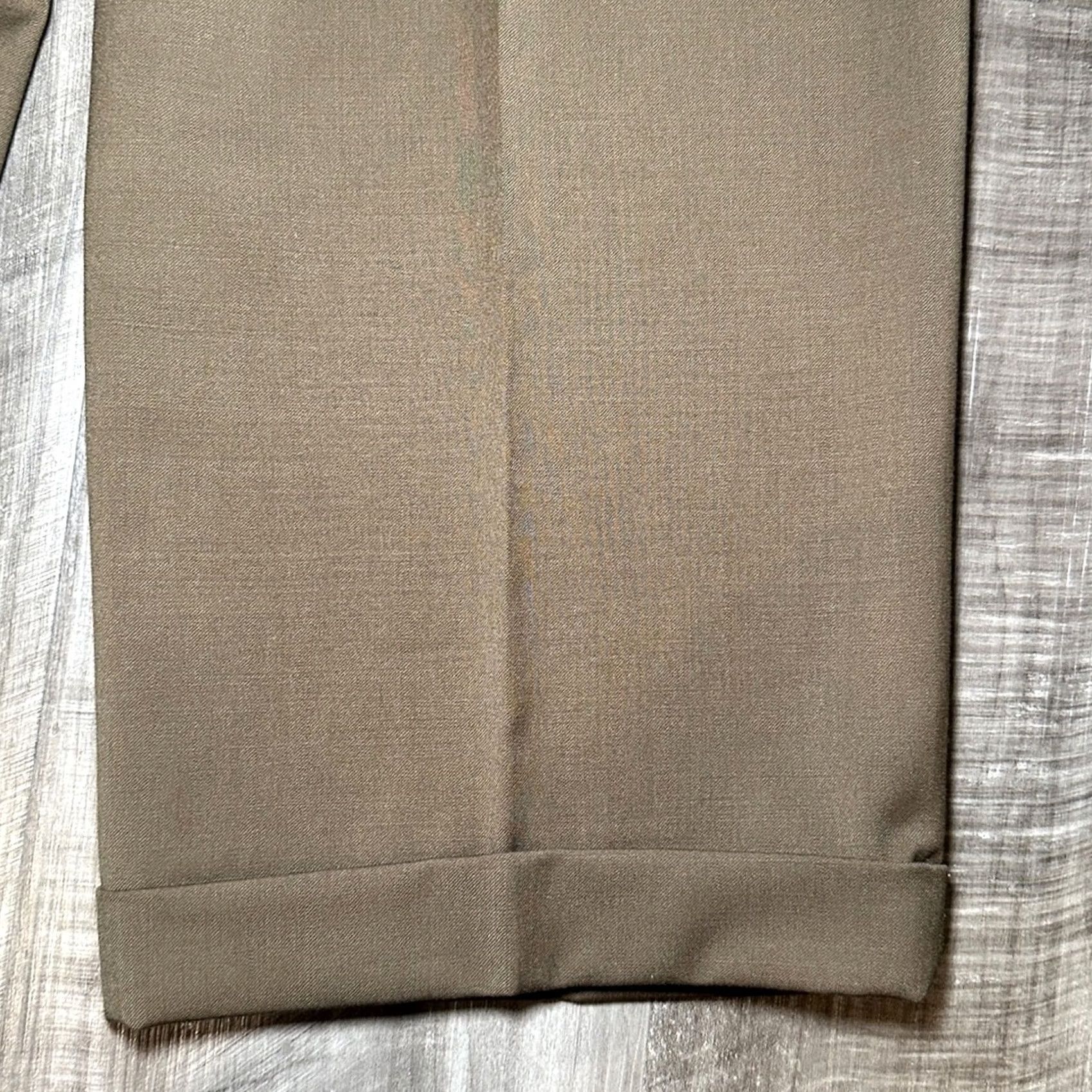 Vintage Ballin Dress Pants Men 37 Wool Brown Ballin Super 120s Pleated Cuffed 28in Inseam 40in Rise 12.5in 9.5in Leg Opening 13.5in MS8673 Size US 37 - 4 Thumbnail