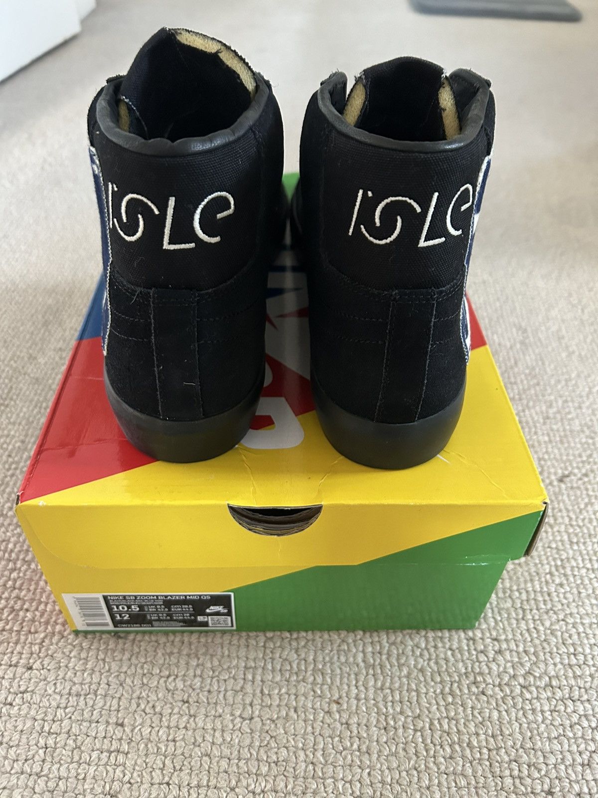Nike SB Nike SB Blazer Mid x Isle Skateboards Size US 10.5 / EU 43-44 - 4 Thumbnail
