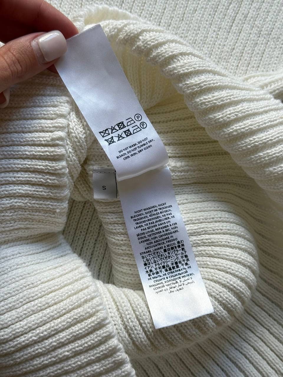 JW Anderson JW Anderson avant garde sweater Size S / US 4 / IT 40 - 4 Thumbnail