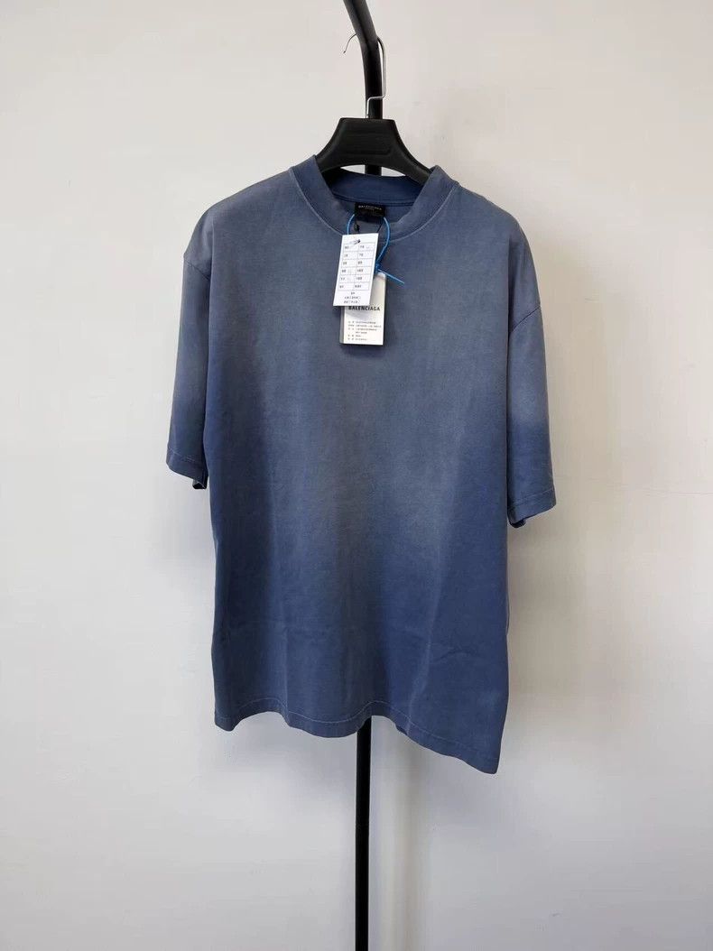 Balenciaga Balenciaga Letter Logo embroidered crewneck pullover T-shi Size US XS / EU 42 / 0 - 2 Thumbnail