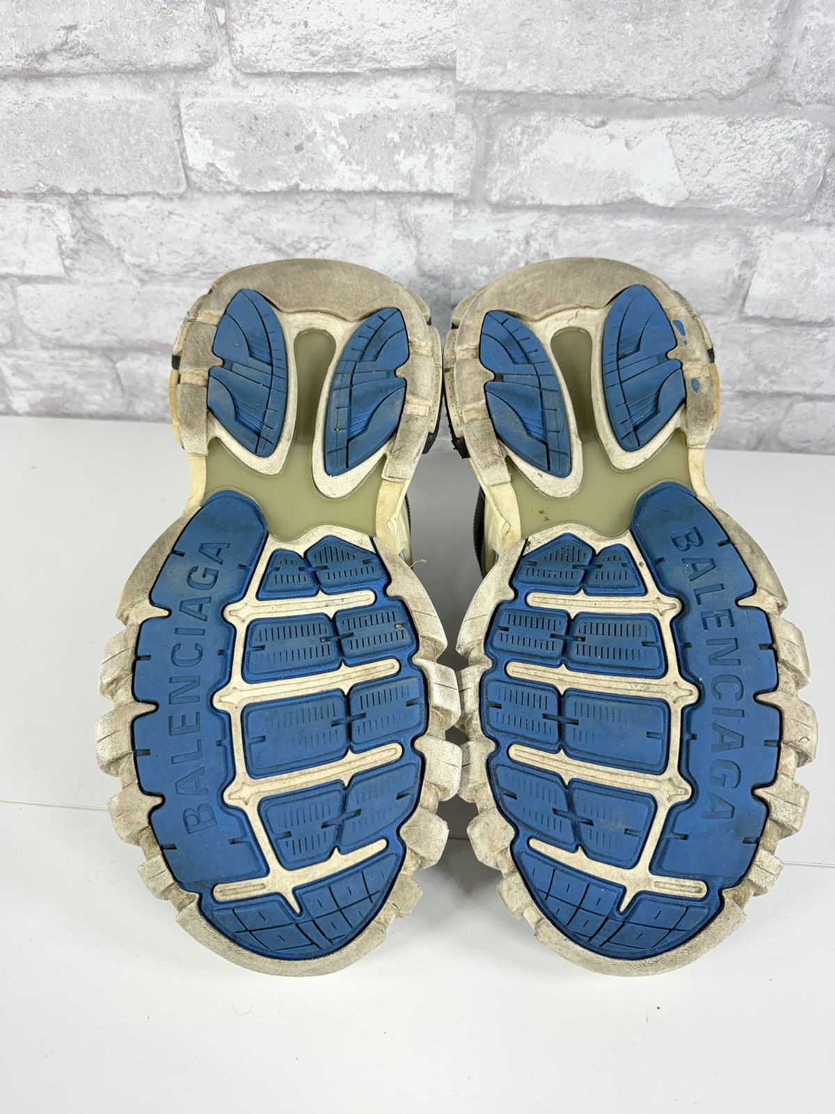 Balenciaga Balenciaga Tracks 2.0 Size 12US Size US 12 / EU 45 - 4 Thumbnail