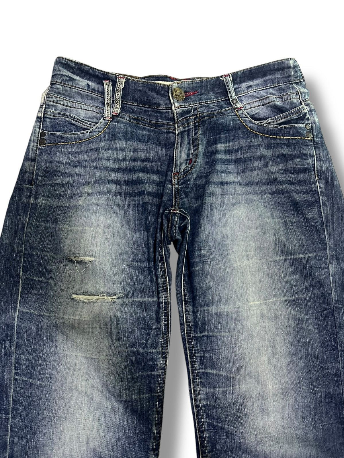 If Six Was Nine × Japanese Brand × Le Grande Bleu (L.G.B.) 🇯🇵 JAPANESE BRAND WASHED BLUE DISTRESSED DENIM Size US 34 / EU 50 - 2 Thumbnail