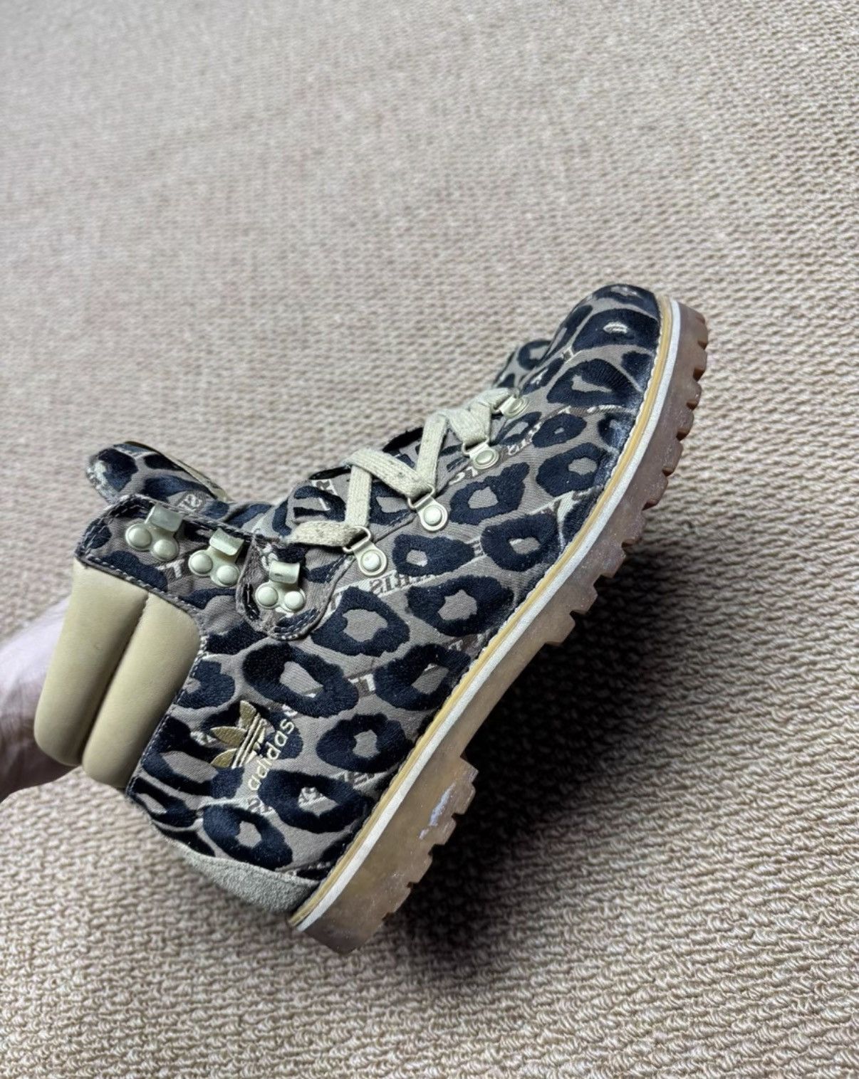 Adidas Adidas Jeremy Scott Wings Leopard Print Boot G96748 K37 Size US 8.5 / EU 41-42 - 2 Thumbnail