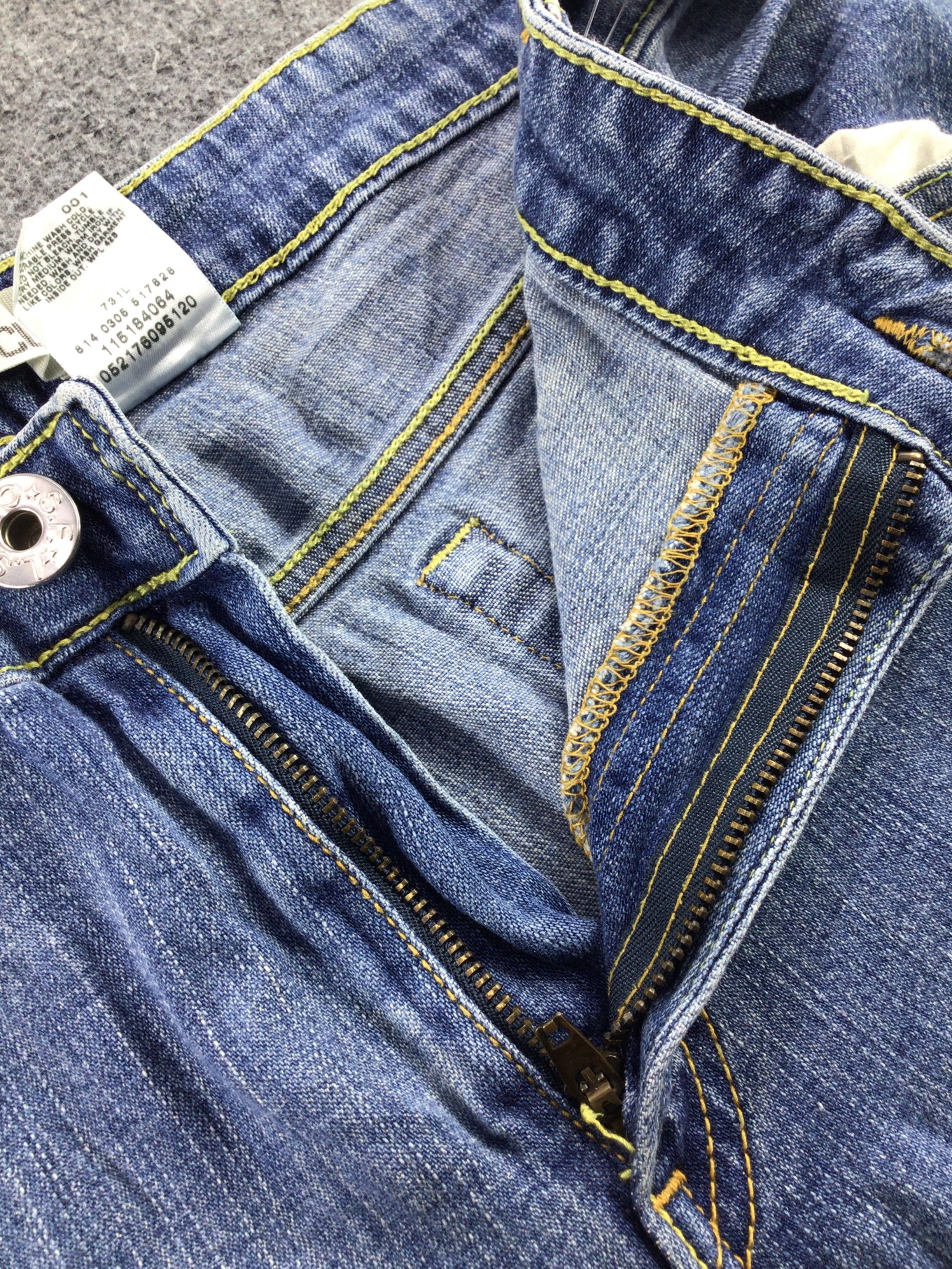 Levi's Vintage Levis Jeans 518 Flare Denim KJ155 Size US 38 / EU 54 - 8 Thumbnail