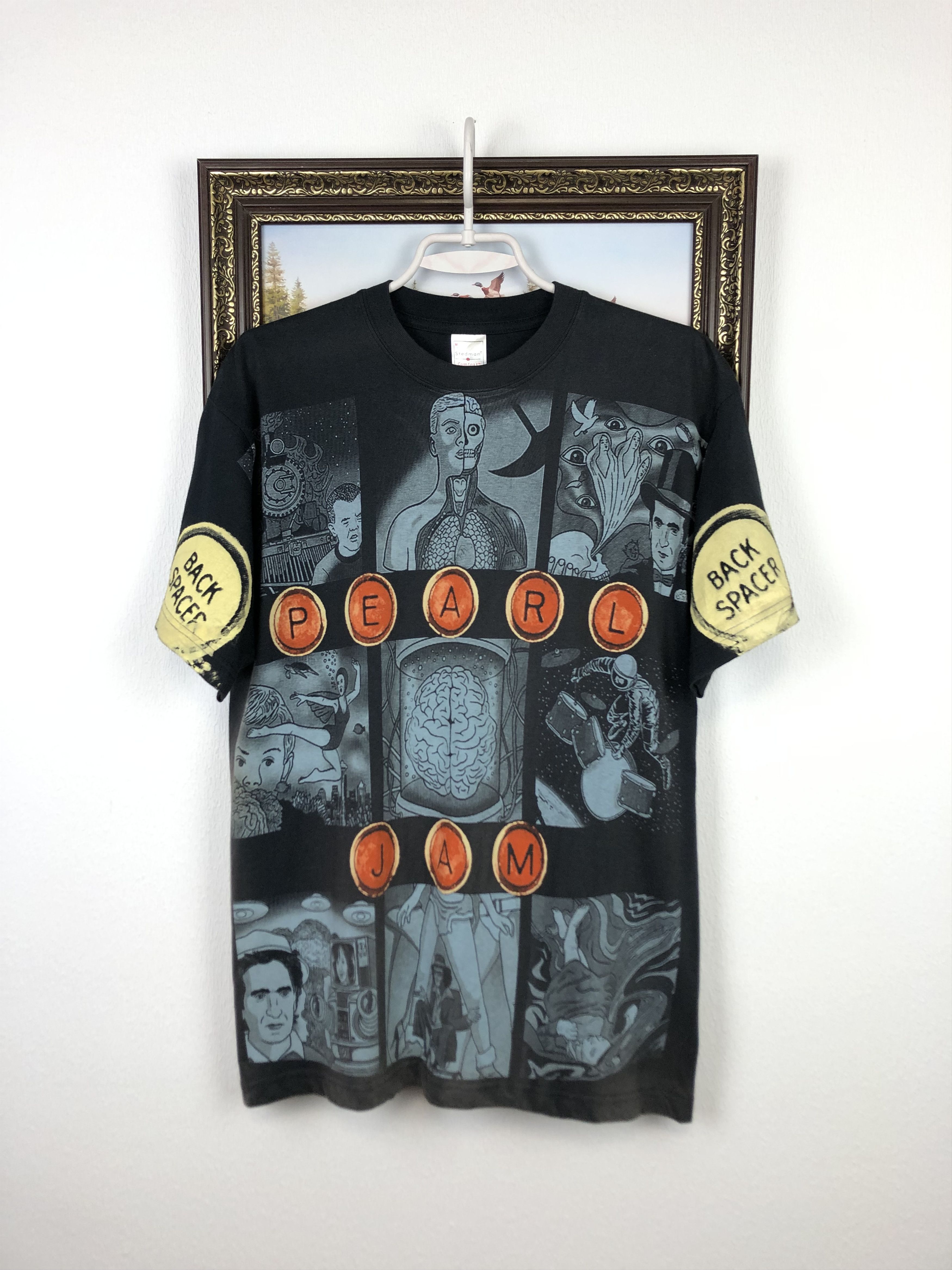 Band Tees × Vintage Vintage Pearl Jam Backspaces Band Shirt Over Print Tee Size US M / EU 48-50 / 2 - 1 Thumbnail